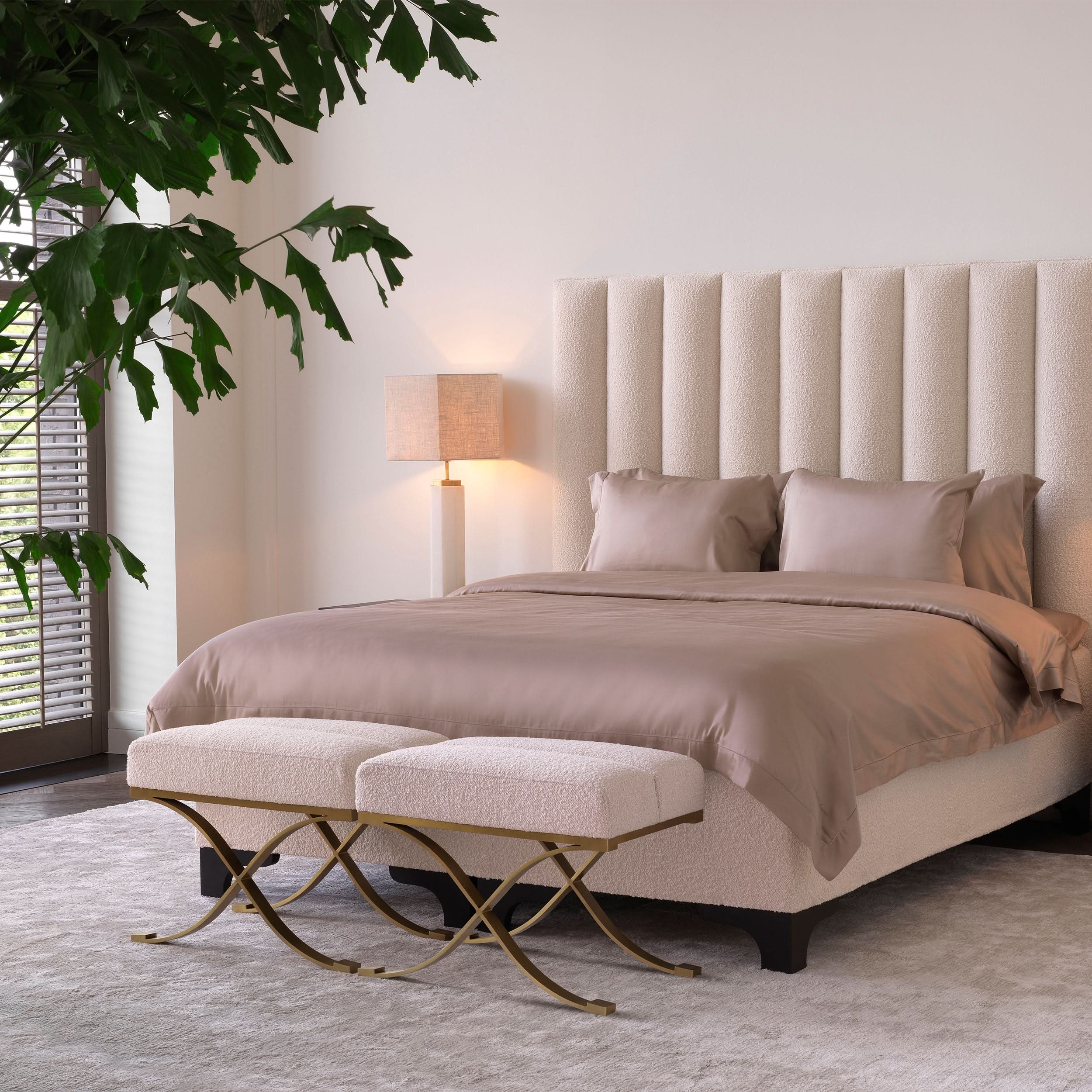 Eichholtz Hocker Adonia – Bouclé Cream | Messing gebürstet Polsterhocker Eichholtz