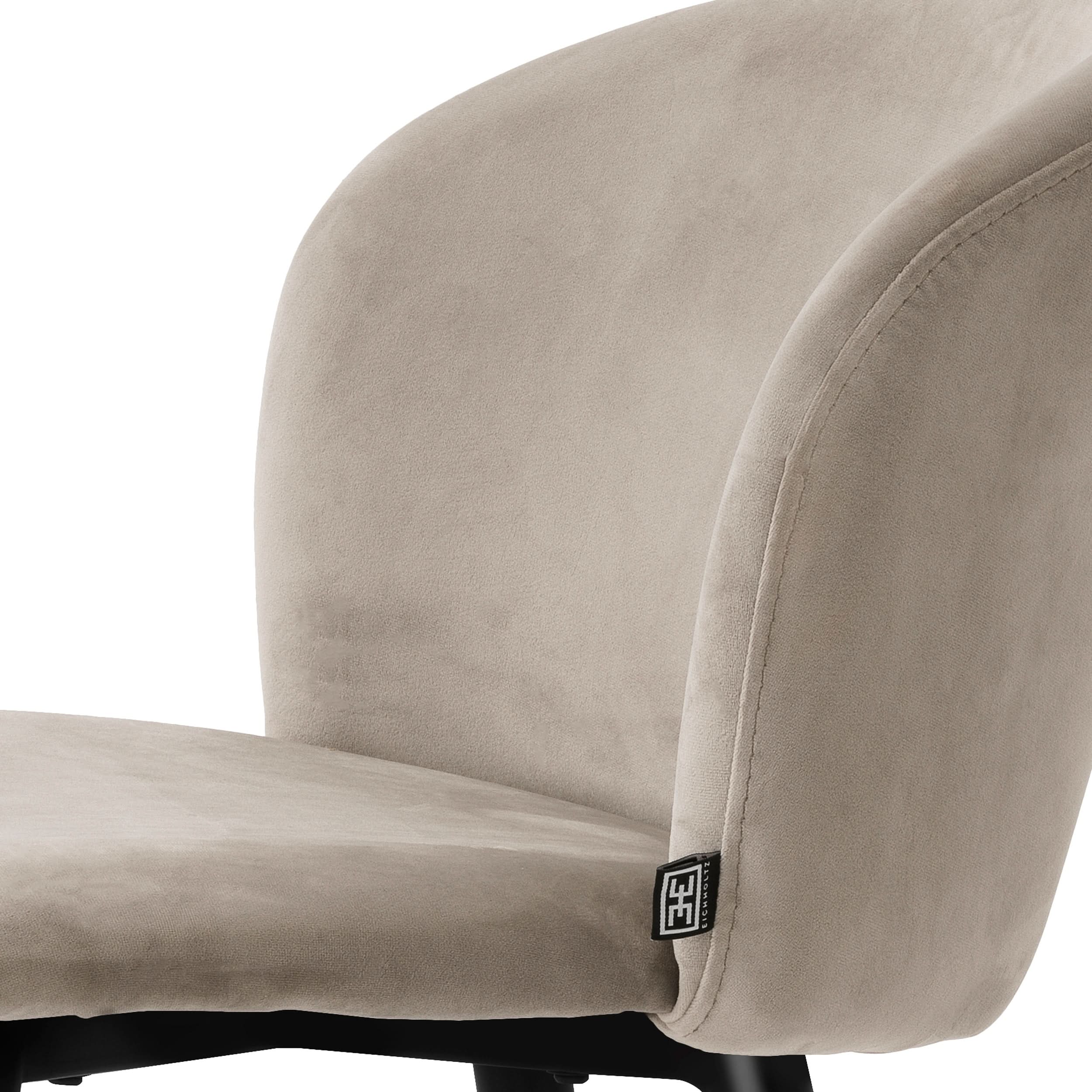 Eichholtz Barhocker Volante – Roche Beige Samt | Schwarz & Gold-Finish Beine Barstuhl Eichholtz