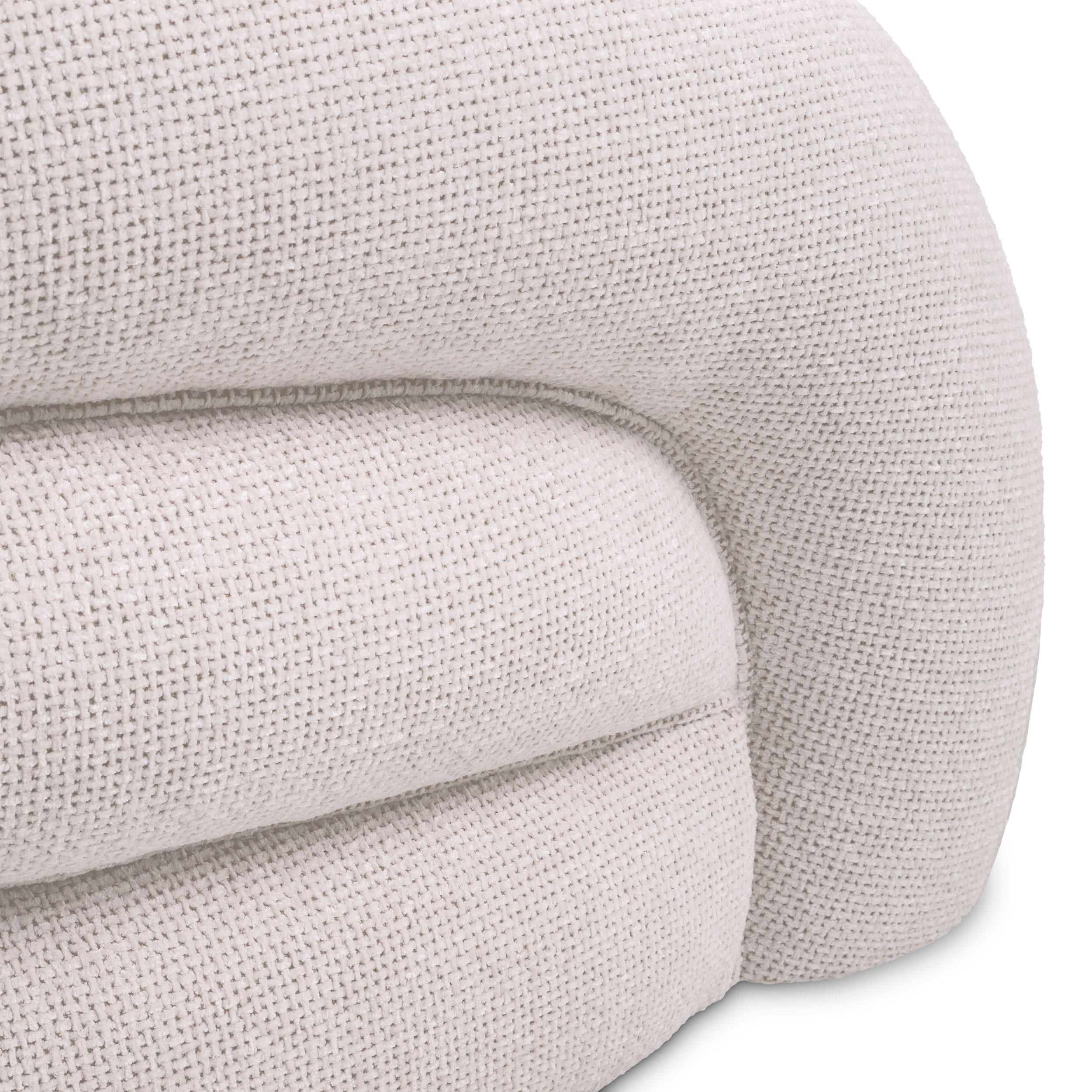 Eichholtz Sofa Novelle – Lyssa Off-White | Schwarzer Sockel 3-Sitzer Sofa Eichholtz