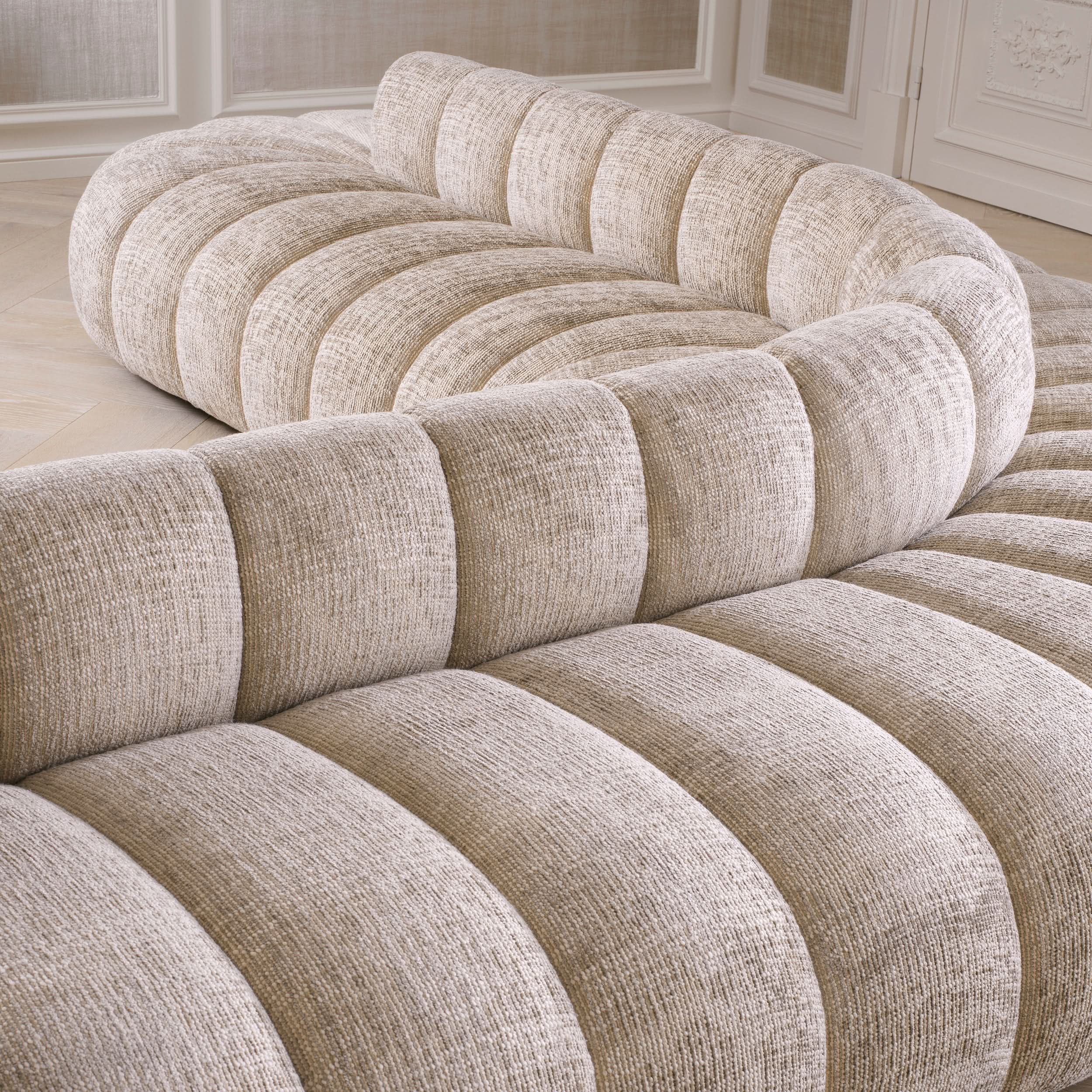 Eichholtz Sofa Alison – Creststone Beige Sofa rund Eichholtz