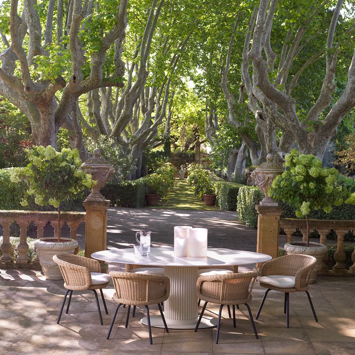 Eichholtz Esstisch Volterra Oval – Sand Finish | Cream Ceramic Top Esstisch oval Eichholtz