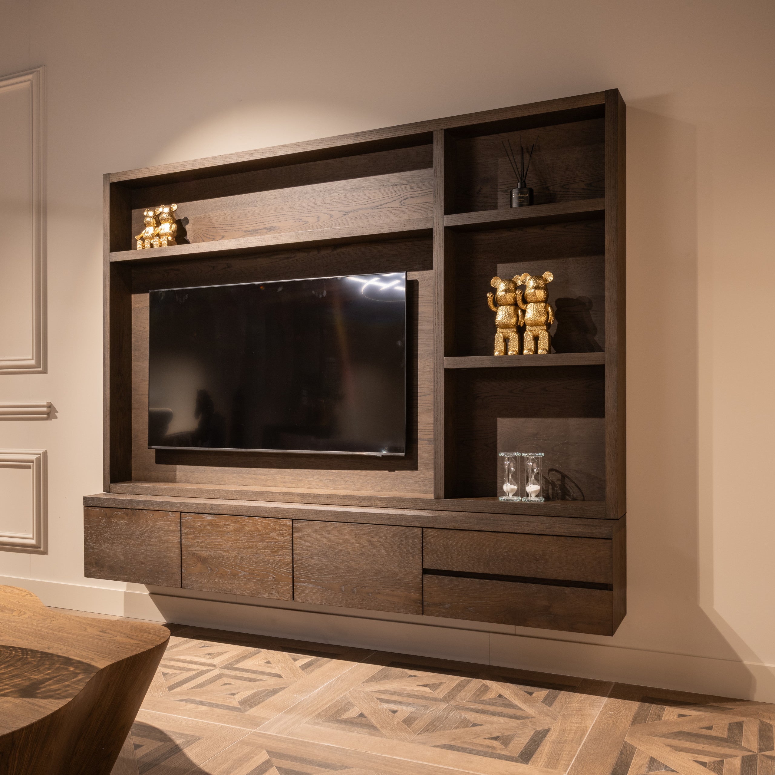 Richmond Interiors TV-Schrank Lachance brown 3-doors 2-drawers TV-Schrank Richmond Interiors