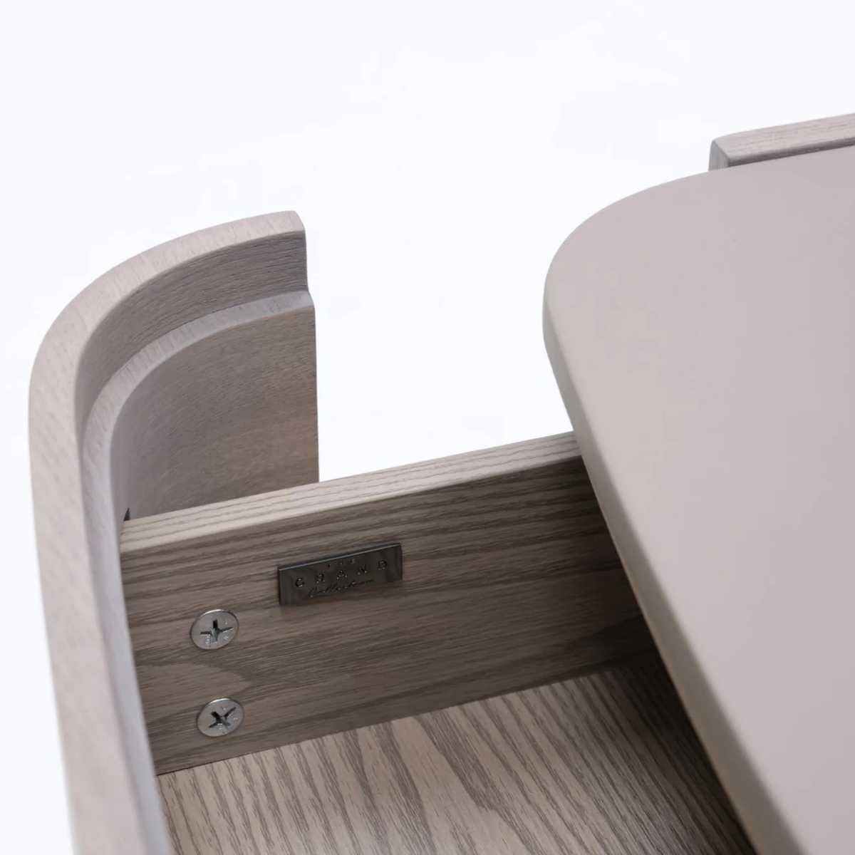 The Grand Collection AURELIO Nachttisch – Light Oak