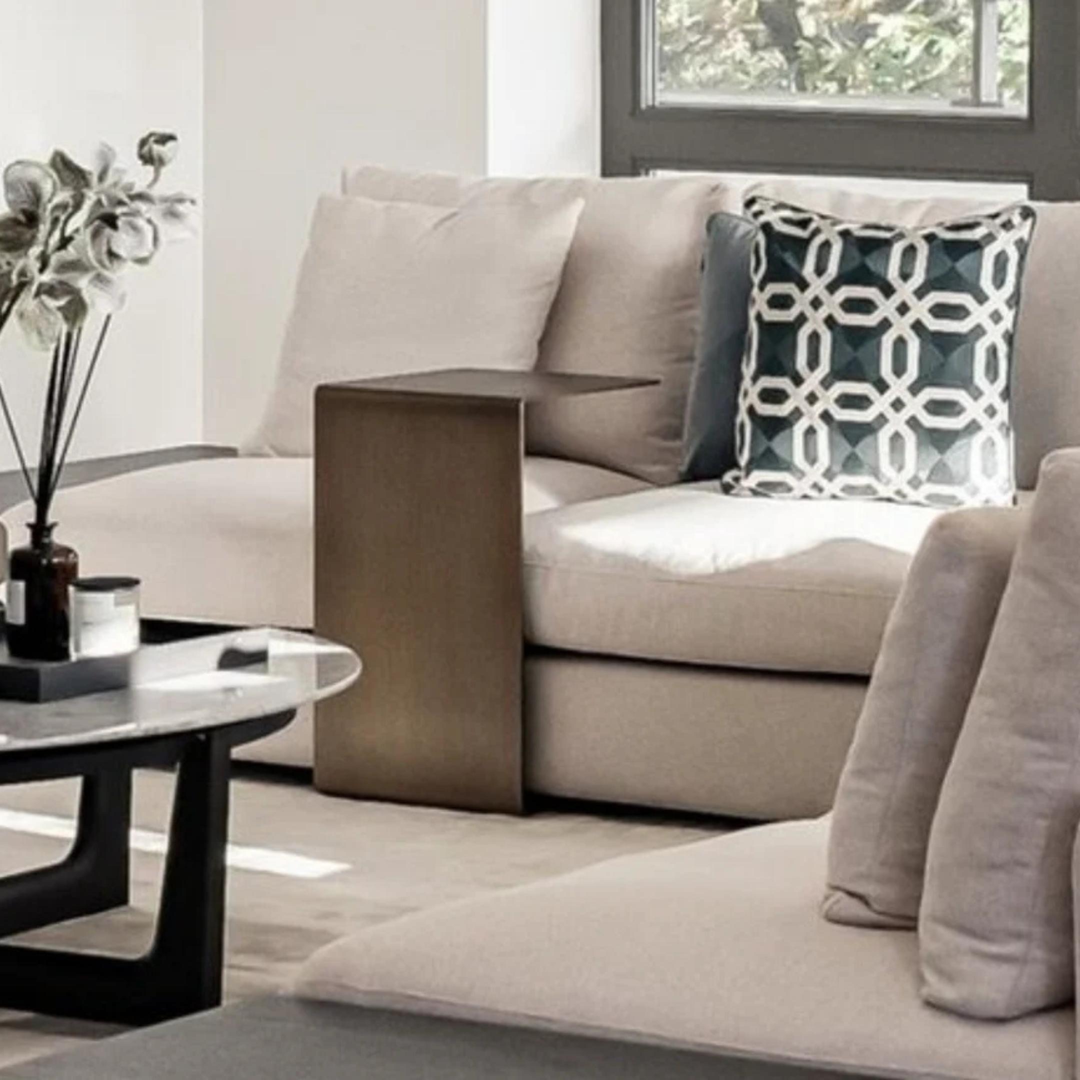 The Grand MATEU Beistelltisch bronze Sofatisch The Grand Collection