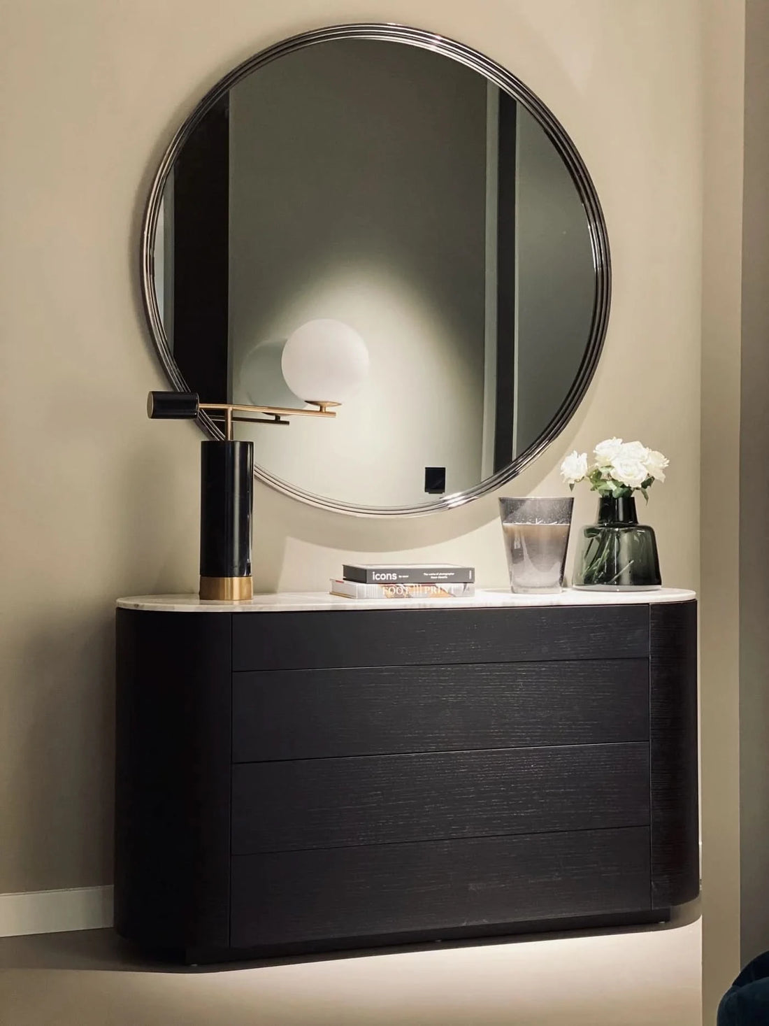The Grand Collection ALDO Sideboard – Schwarze Eiche und Marmor Kommode The Grand Collection