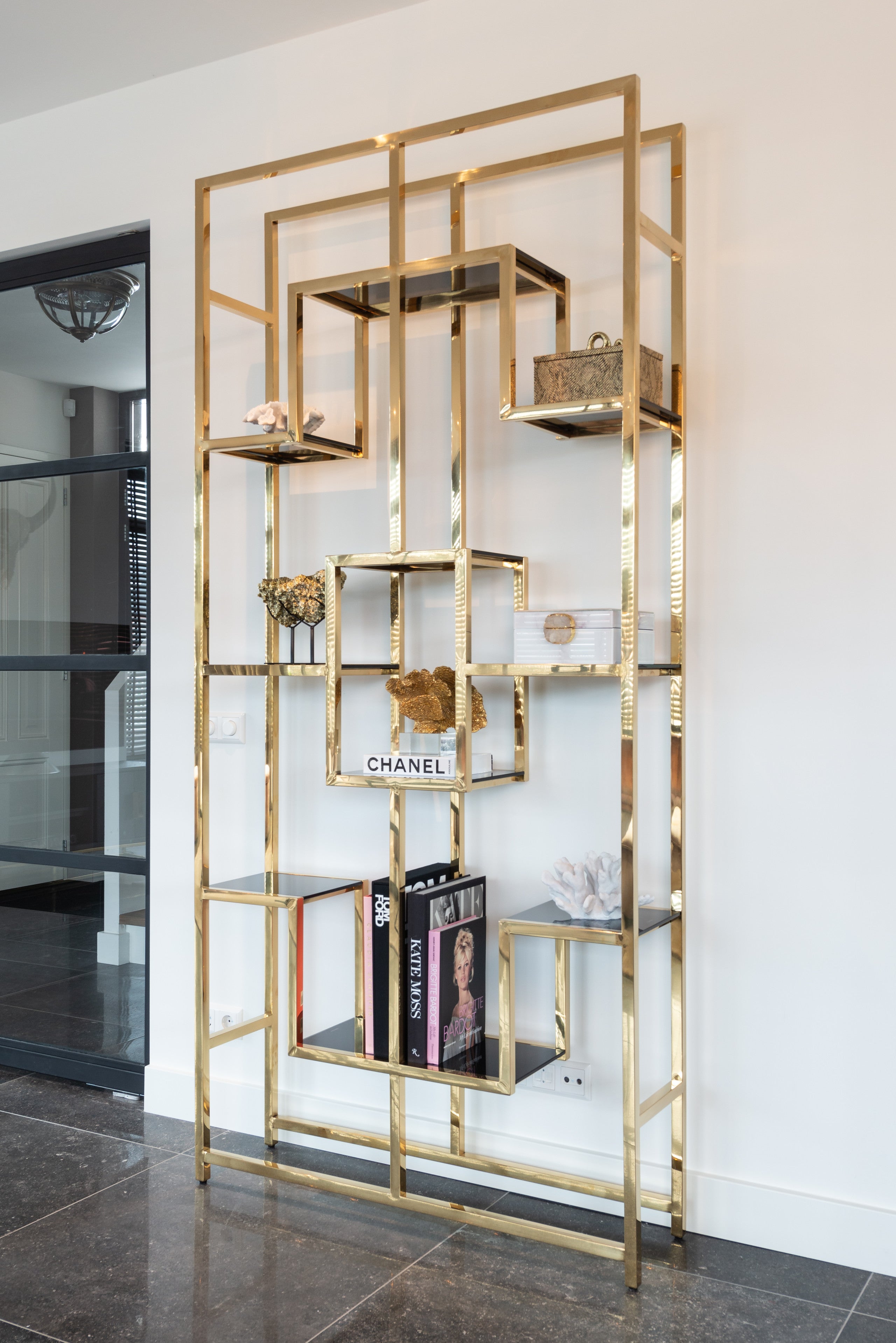 Richmond Interiors Vitrine Magnus gold Vitrine Richmond Interiors