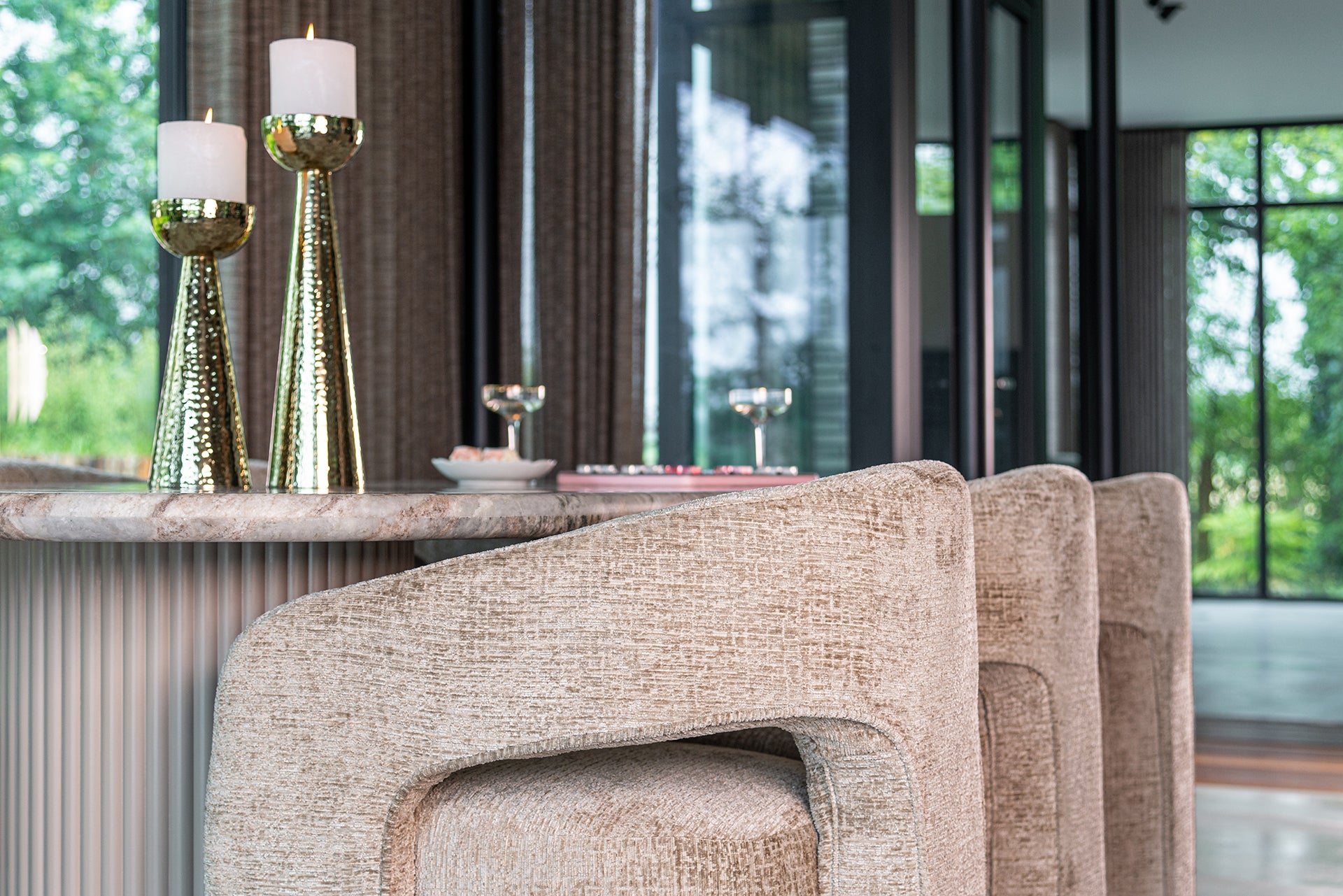 Richmond Interiors - Stuhl Belle desert fusion feuerhemmend Esszimmerstuhl Richmond Interiors