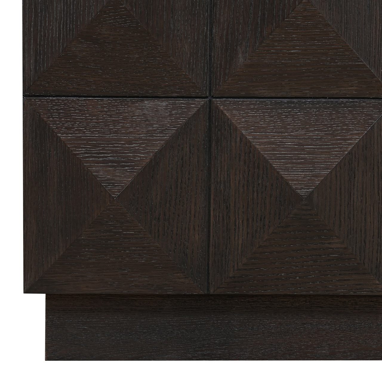 Richmond Interiors Schrank Claremont brown Schrank Richmond Interiors