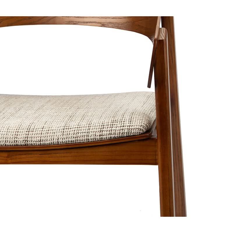 Pole to Pole – Edo Holz-Armlehnenstuhl Reddish (2er-Set) 2er-Set Esszimmerstühle Pole to Pole