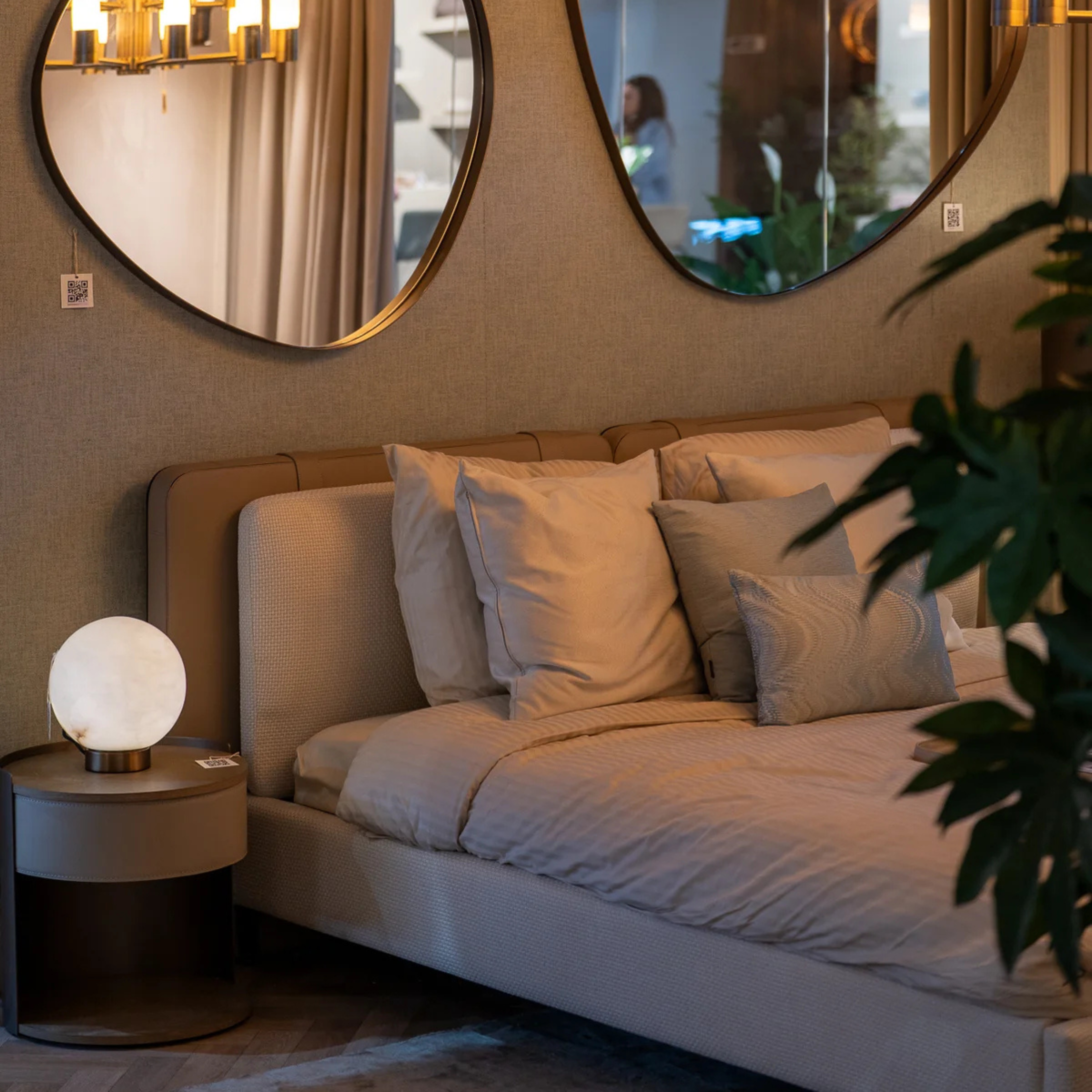 The Grand Collection CALABRIA Bettgestell Bettgestell The Grand Collection