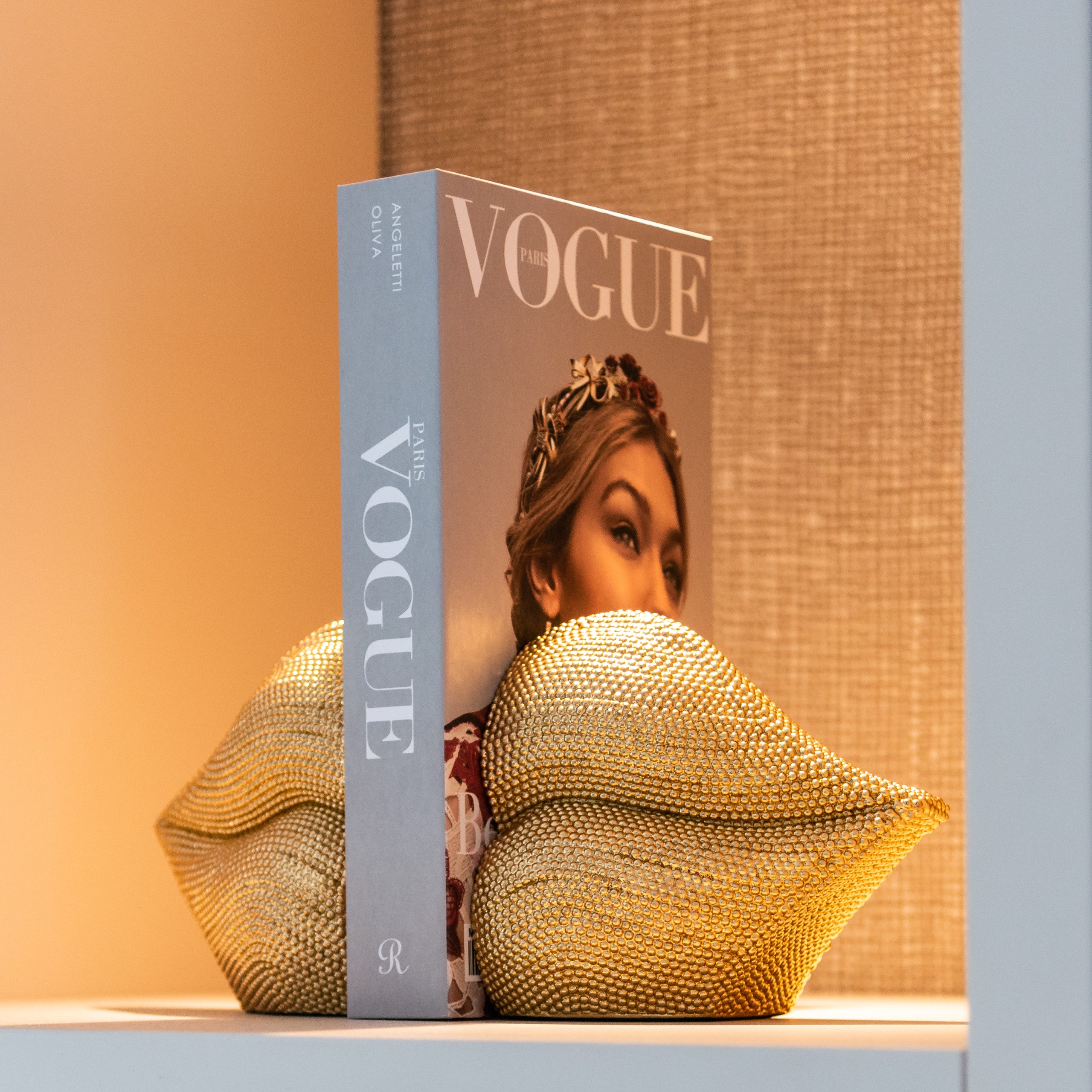 Richmond Interiors Buchständer Kiss gold gold