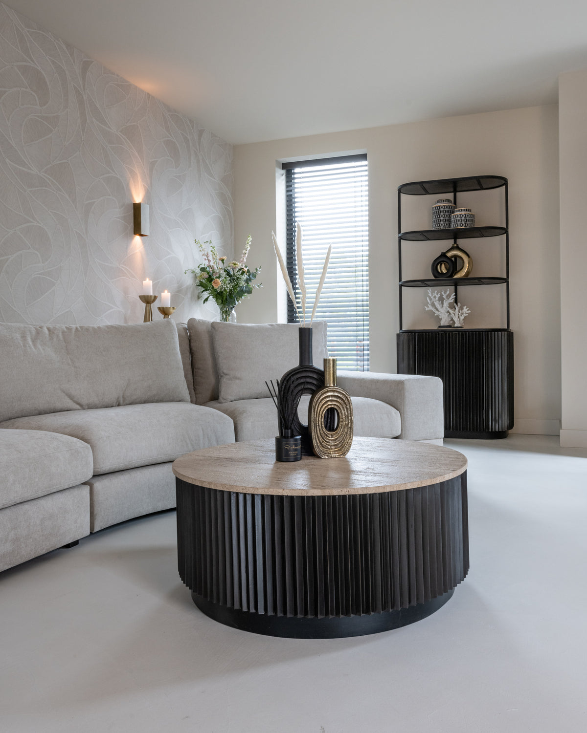 Richmond Interiors Vase Felice black