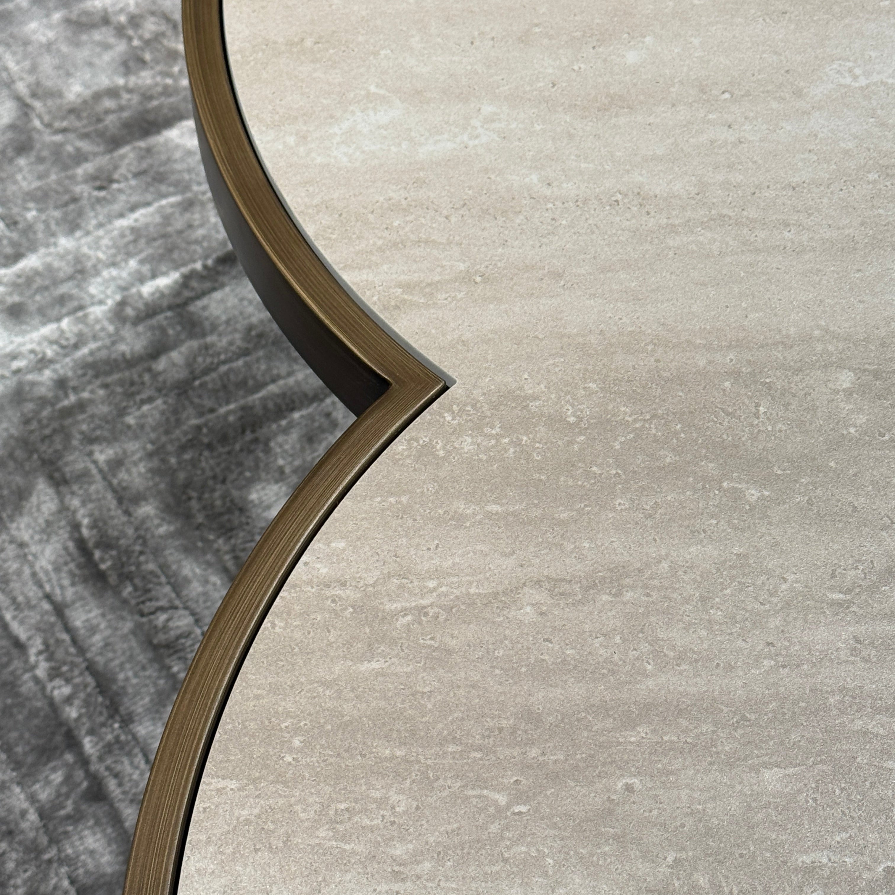 Richmond Interiors Couchtisch Clover (Beige) Couchtisch rund Richmond Interiors