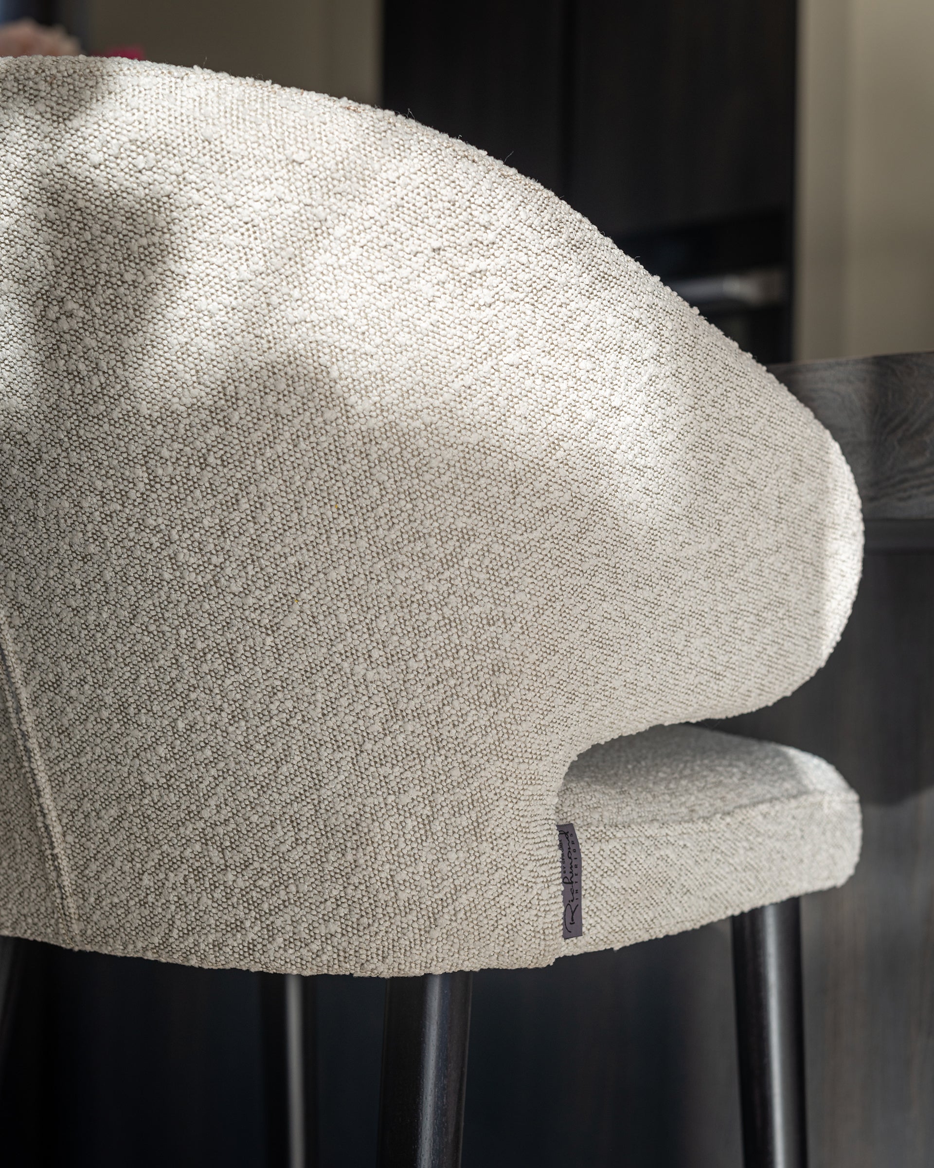 Richmond Interiors - Barhocker Indigo weißes Bouclé Barhocker Richmond Interiors