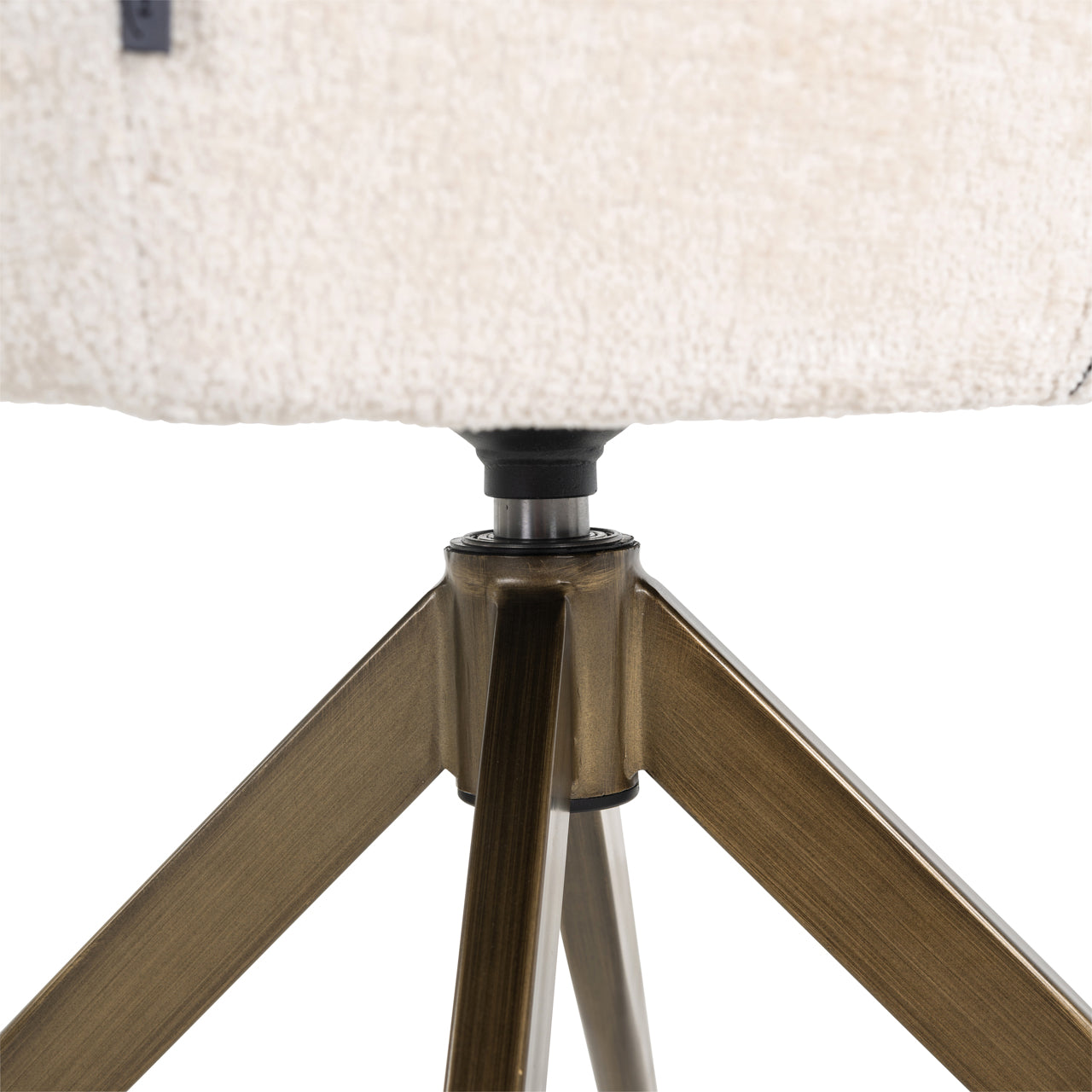 Richmond Interiors Esszimmerstuhl Aline white chenille swivel fire retardant Esszimmerstuhl Richmond Interiors