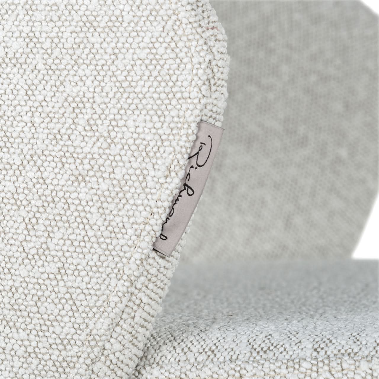 Richmond Interiors Armlehnstuhl Savoy – White Bouclé Esszimmerstuhl Richmond Interiors