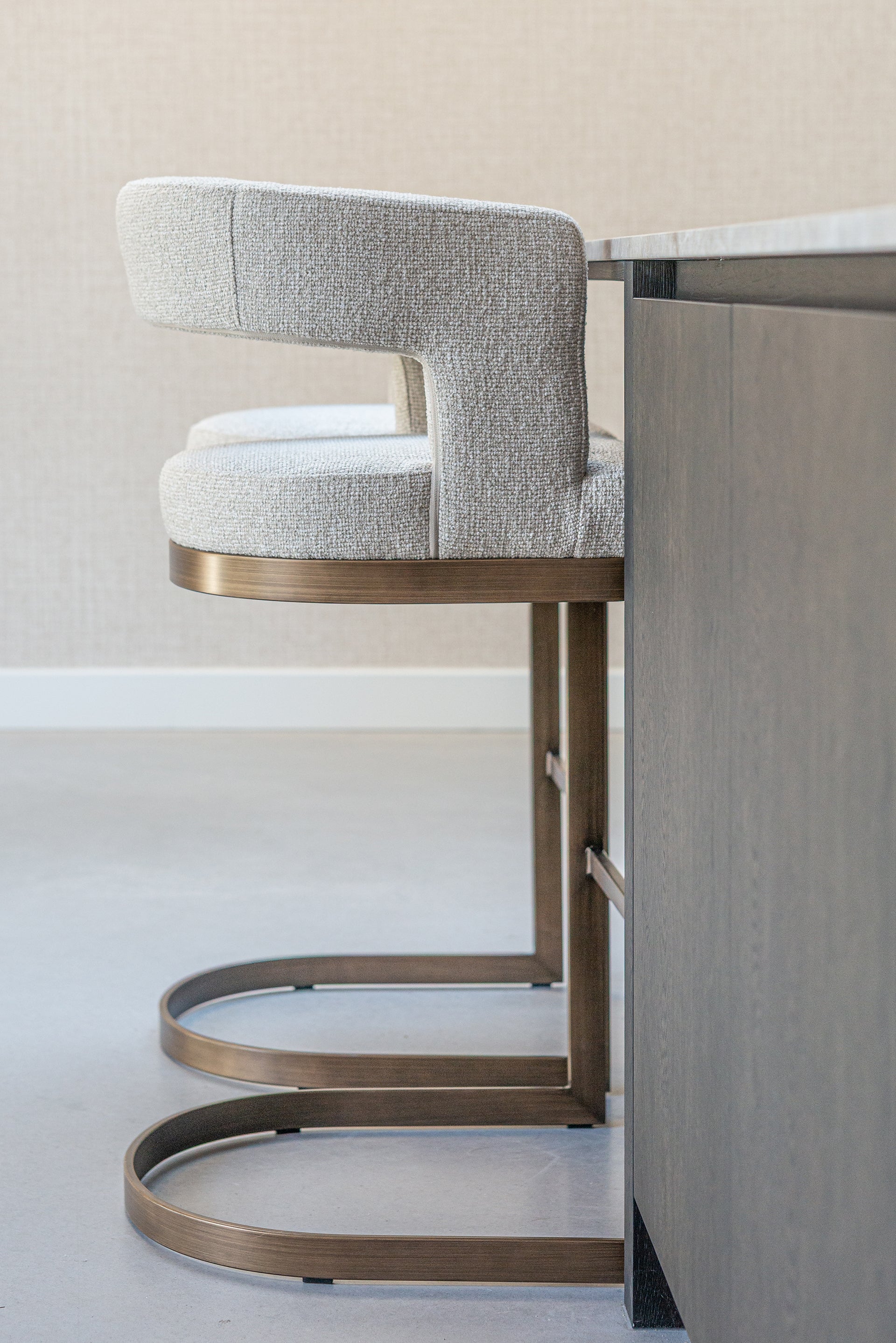 Richmond Interiors Barstuhl Ellis biscotti (Biscotti) Barstuhl Richmond Interiors