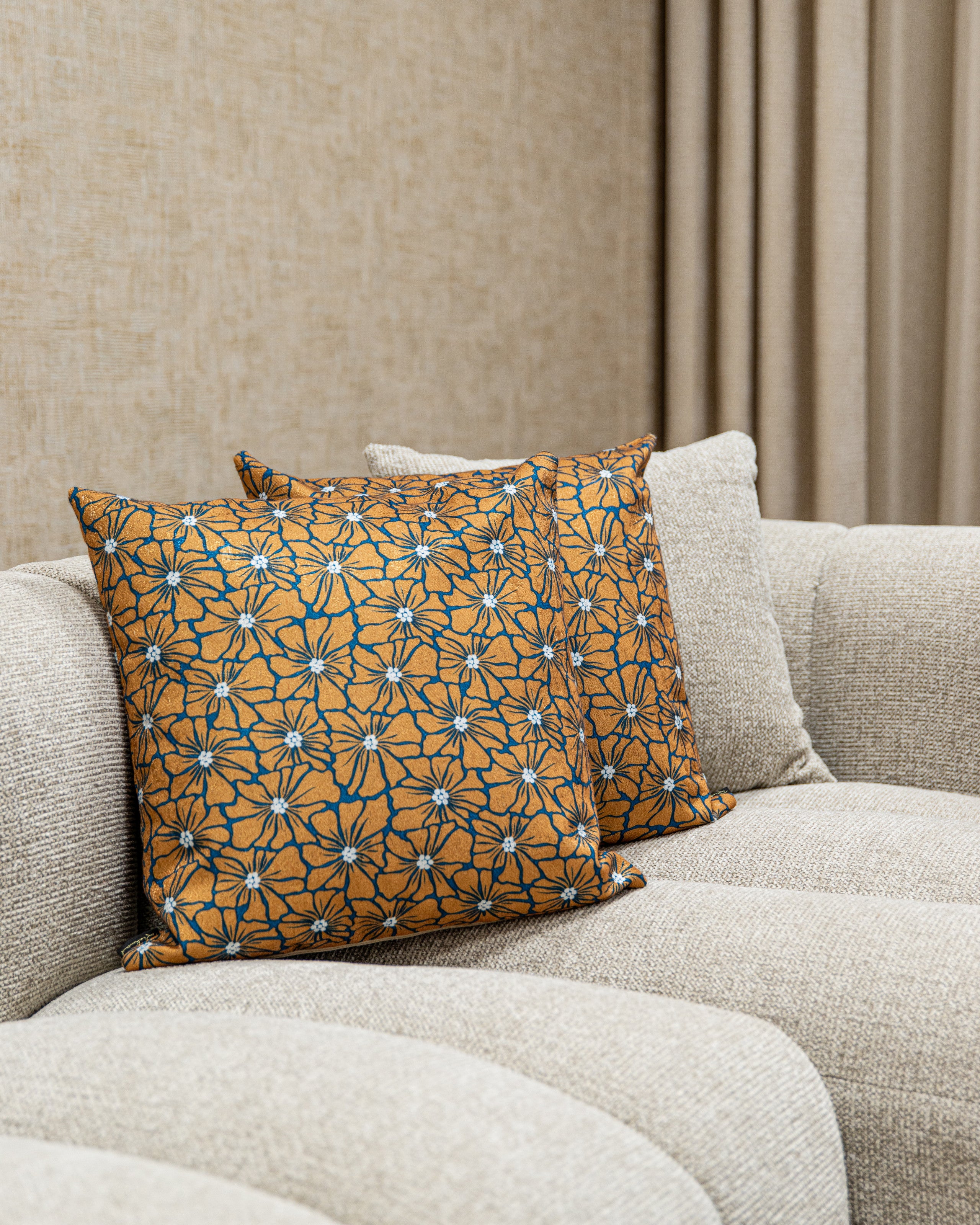 Richmond Interiors Kissen Valery camel lynn 50x50