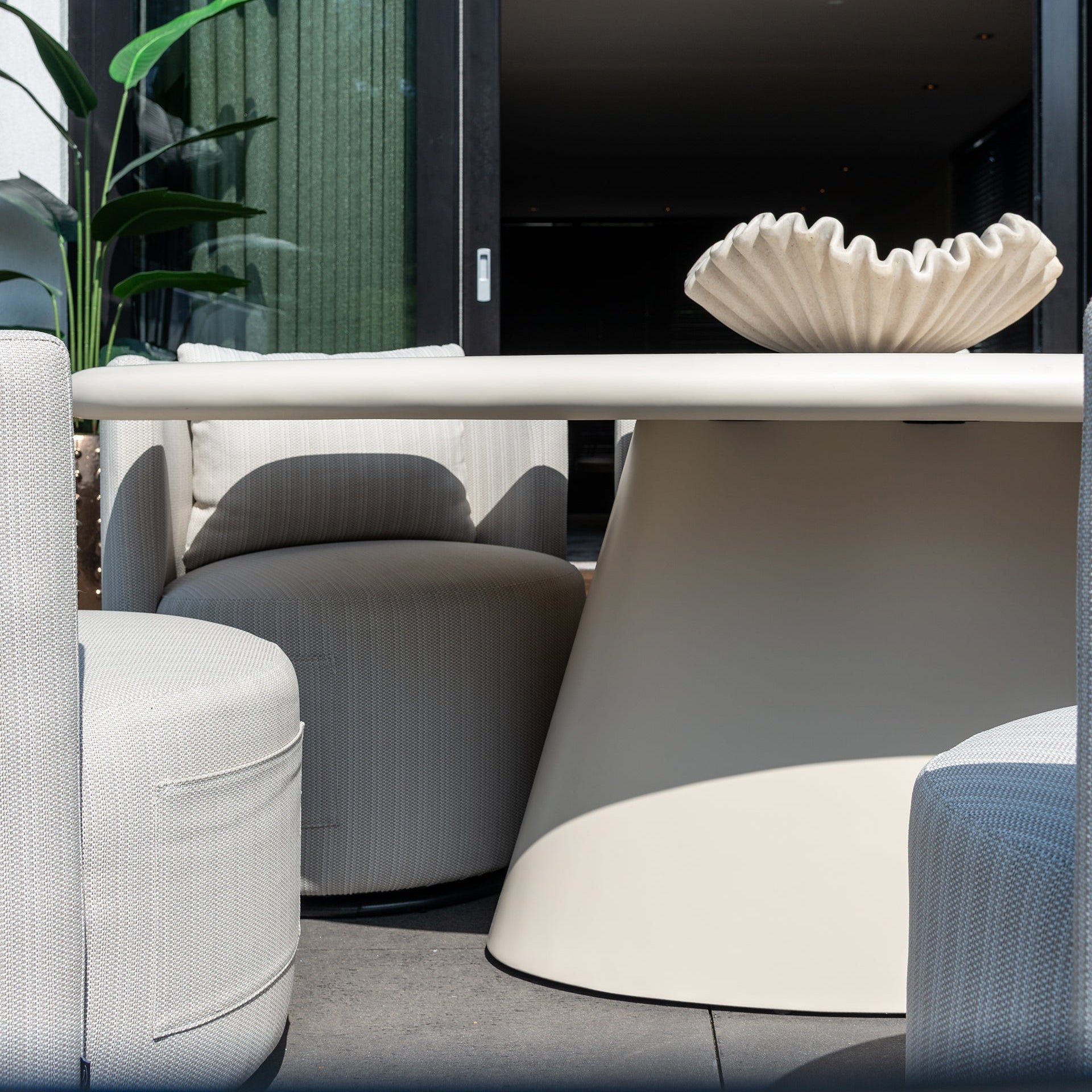 Richmond Interiors Esstisch Urban Bloom – Oval 220 cm (Sandstone, Indoor/Outdoor) Outdoor Esstisch oval Richmond Interiors