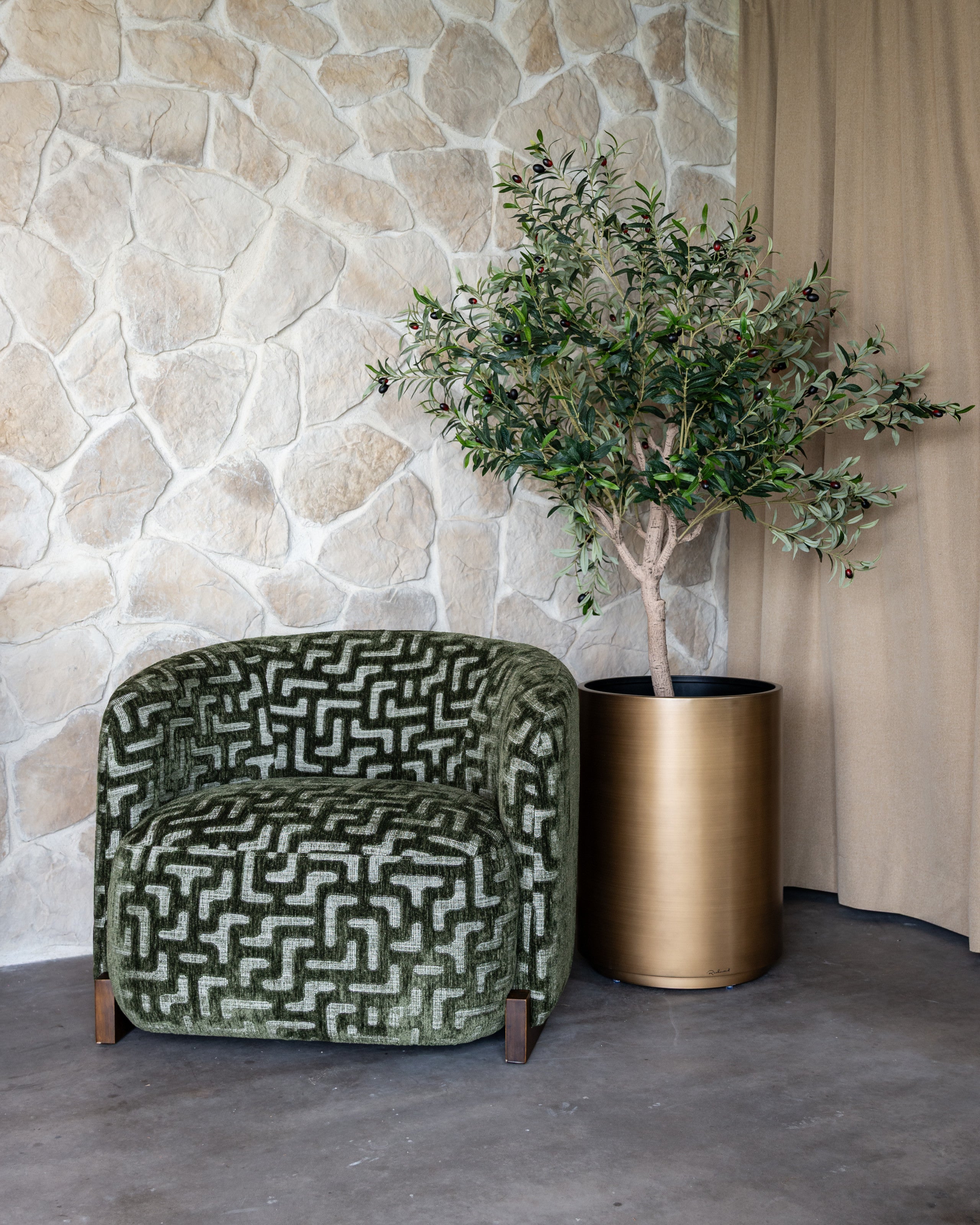 Richmond Interiors Planter Dira 50Ø (Brushed Gold)