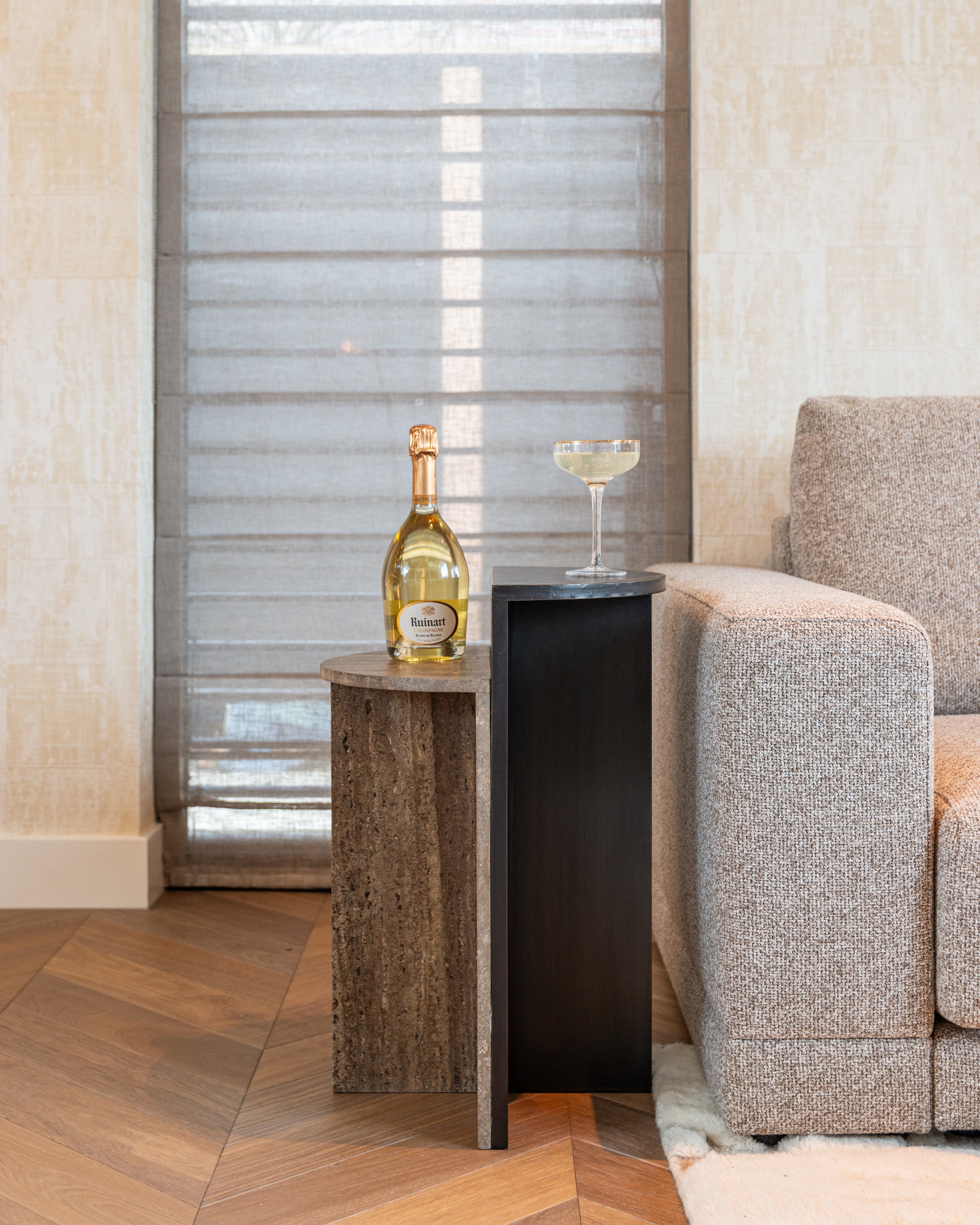 Richmond Interiors Beistelltisch Russo ash brown Beistelltisch Richmond Interiors