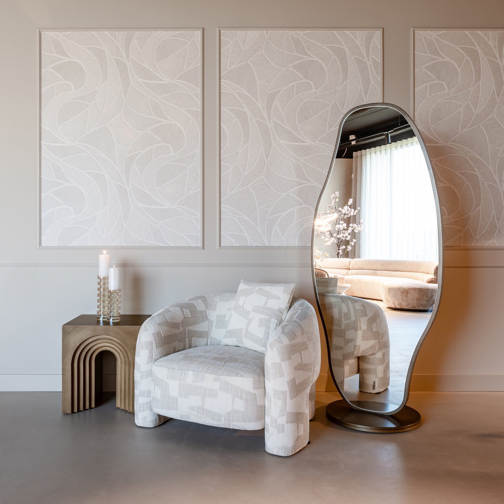 Richmond Interiors Beistelltisch Vevey – Brushed Gold Beistelltisch eckig Richmond Interiors