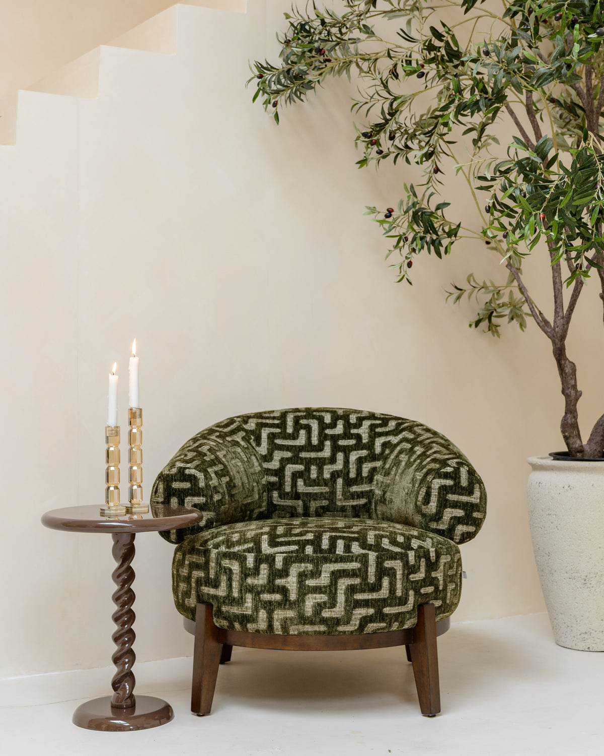 Richmond Interiors Lounge Stuhl Montana moss labyrinth Richmond Interiors
