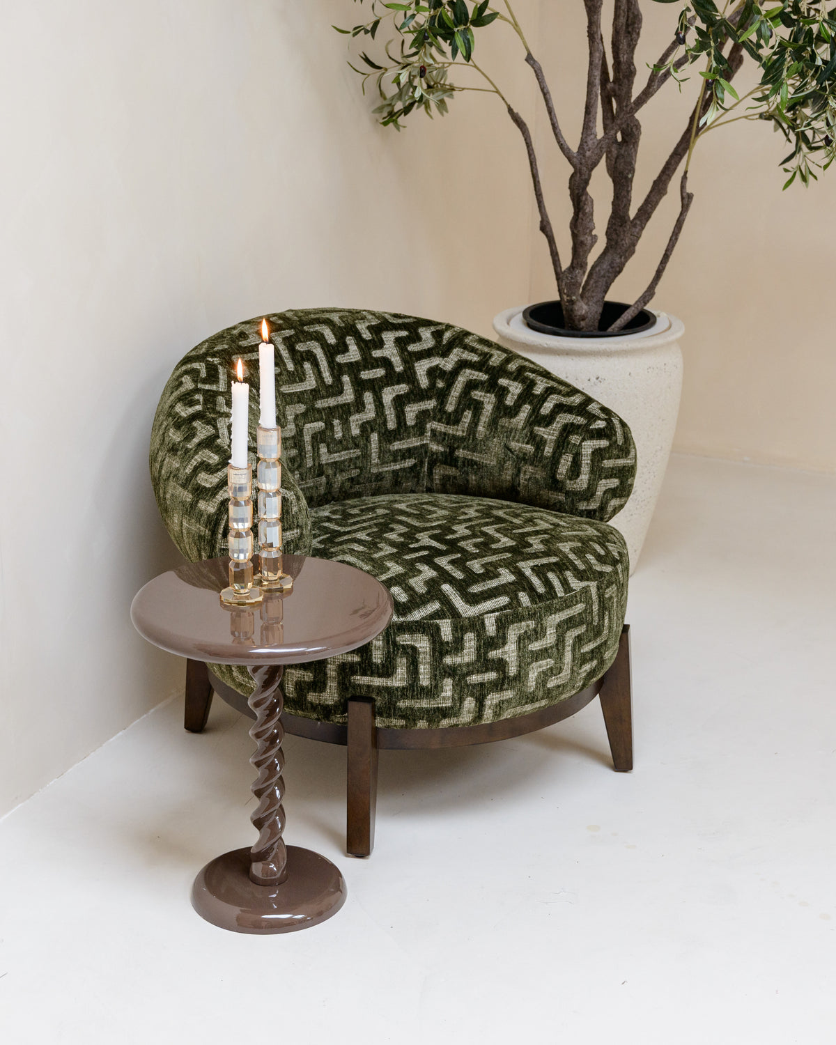 Richmond Interiors Lounge Stuhl Montana moss labyrinth Richmond Interiors
