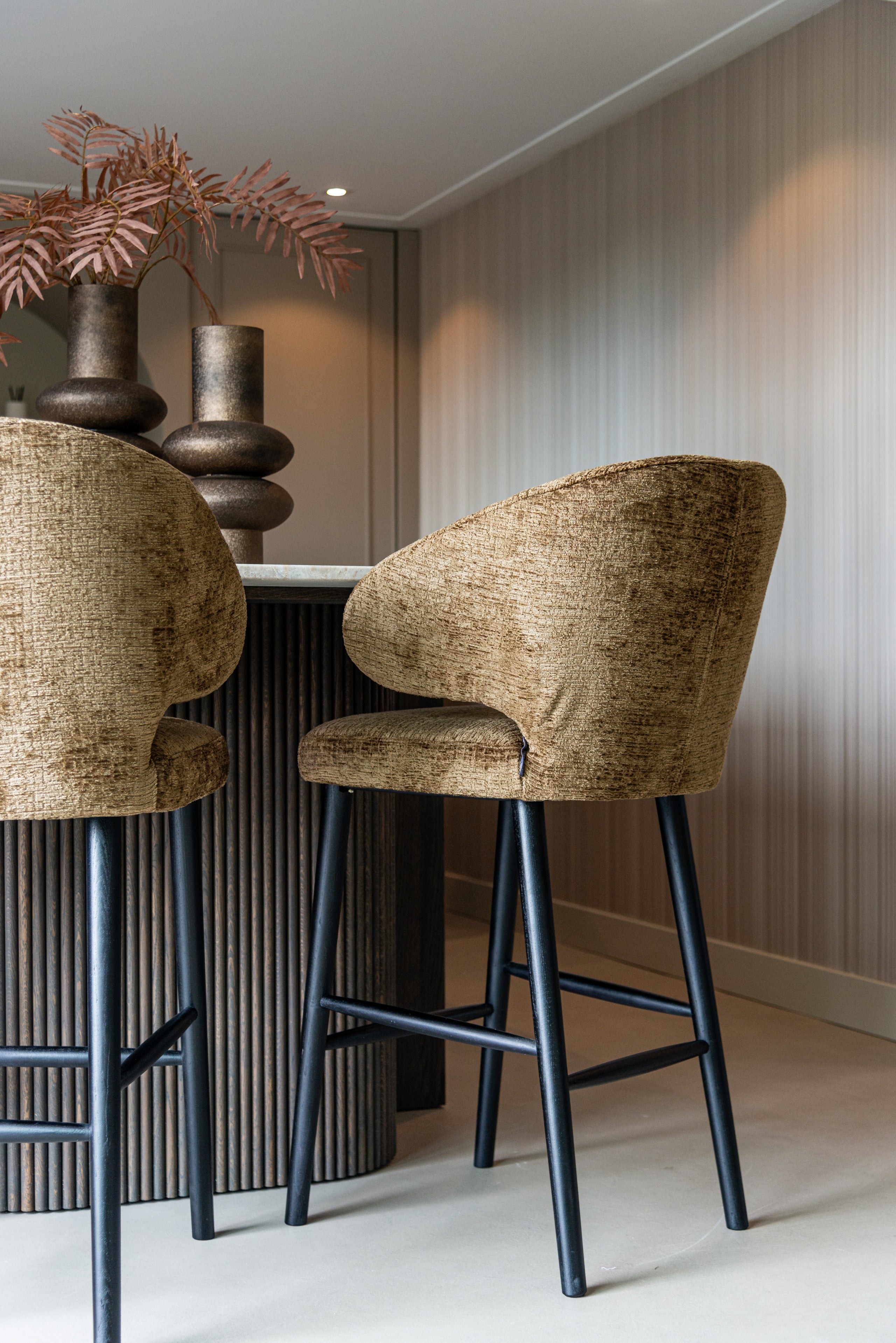 Richmond Interiors Barhocker Indigo customized fire retardant Barhocker Richmond Interiors