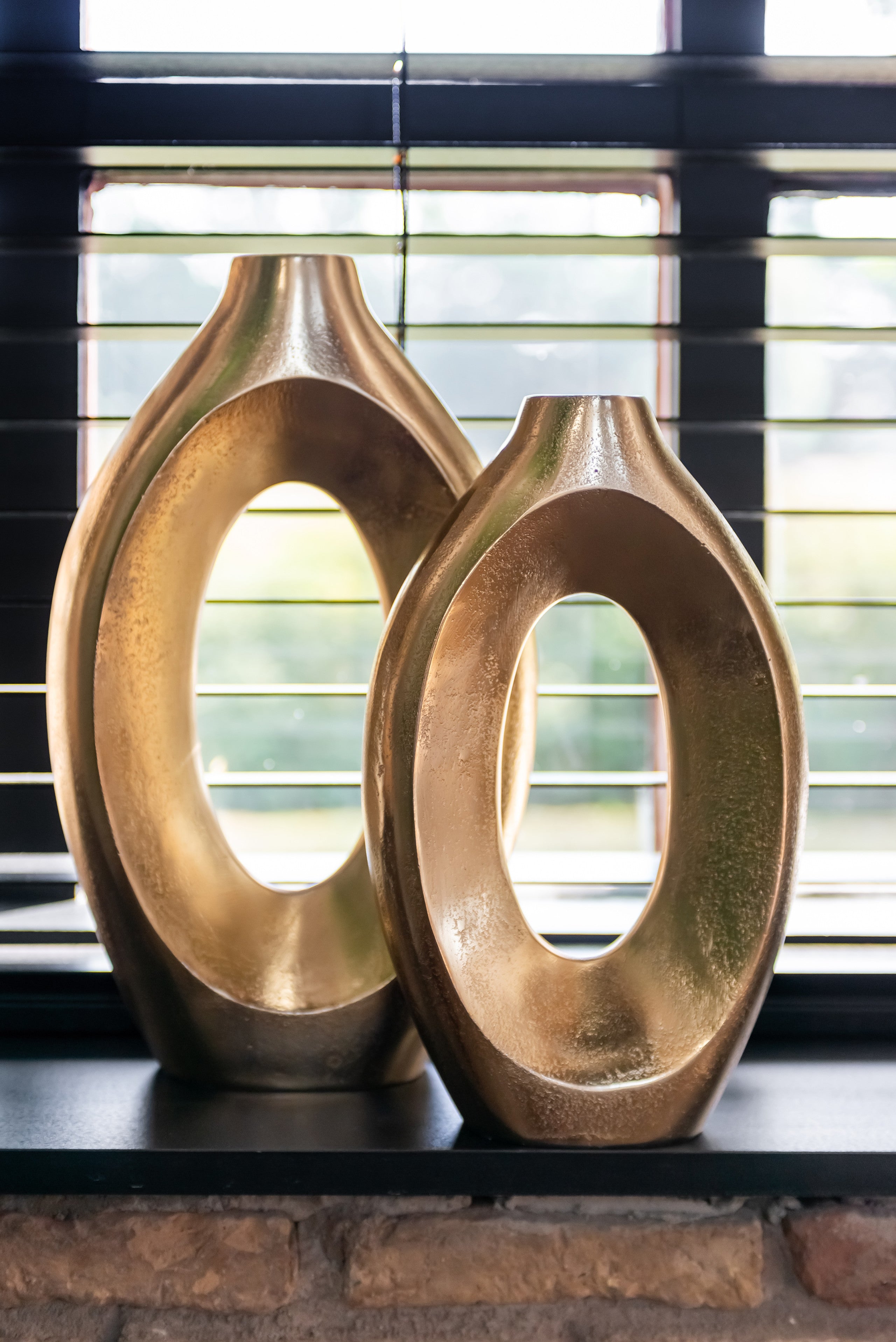 Richmond Interiors Vase Alma brushed gold small
