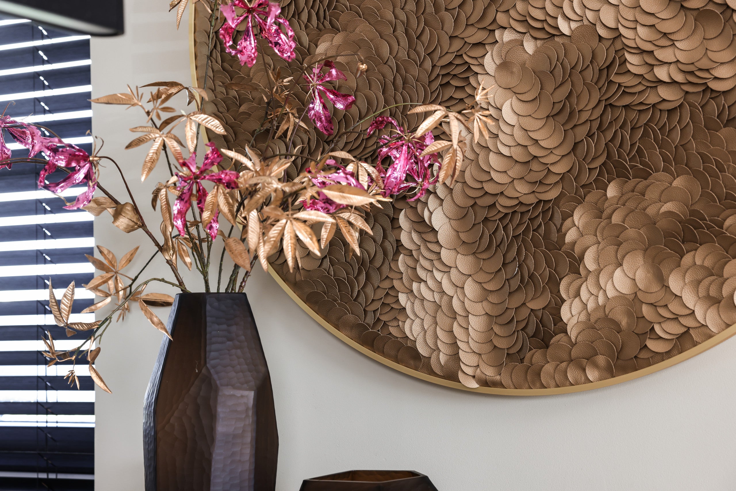 Richmond Interiors Wandkunst Bloom gold