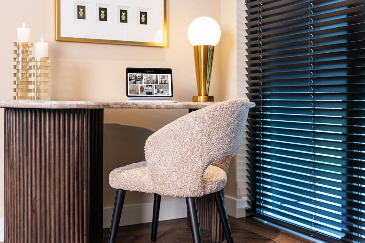 Richmond Interiors – Schreibtisch Rashford Dark Brown Schreibtisch Richmond Interiors