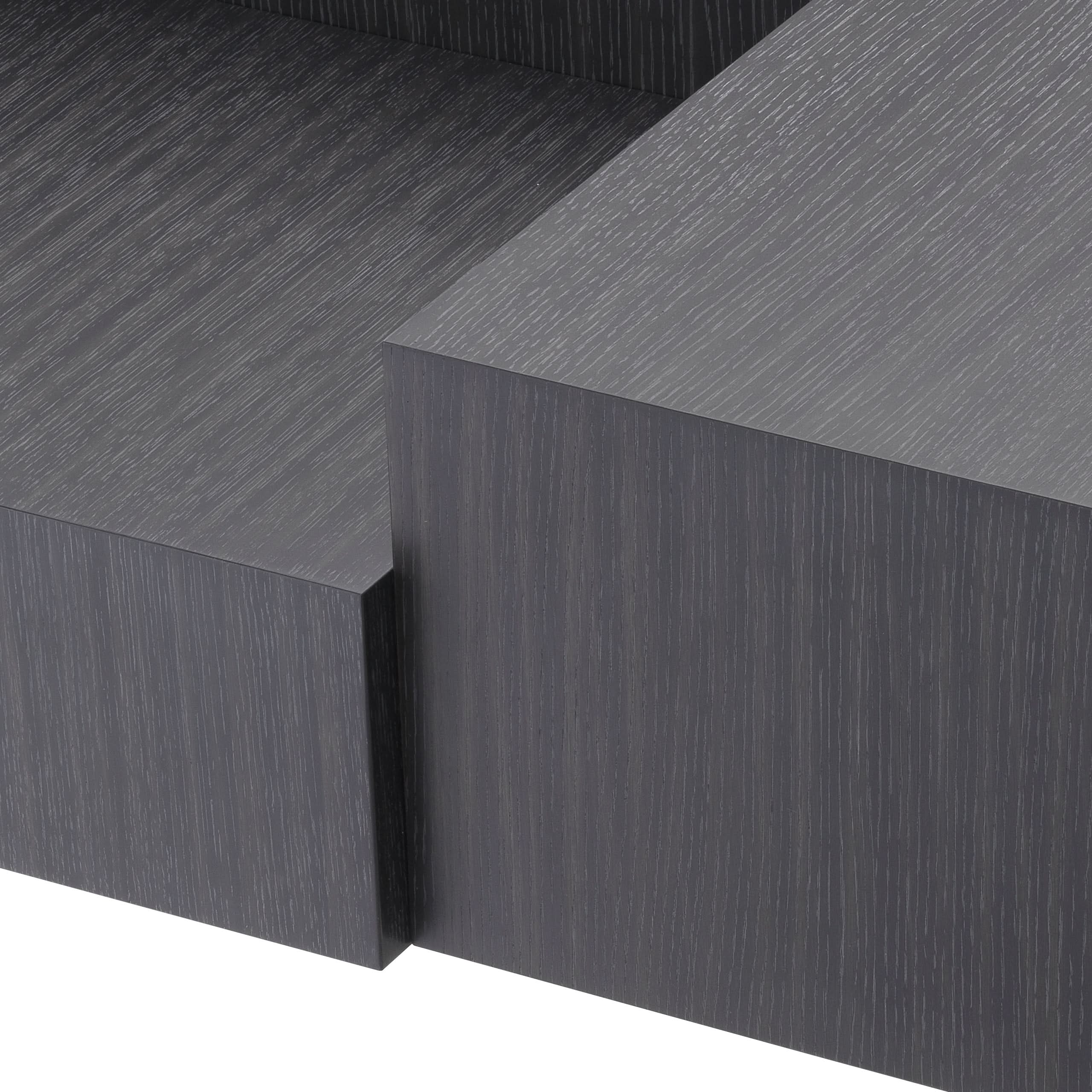 Eichholtz Couchtisch Nerone – Eichenfurnier Anthrazitgrau mit Messingakzenten Couchtisch eckig Eichholtz