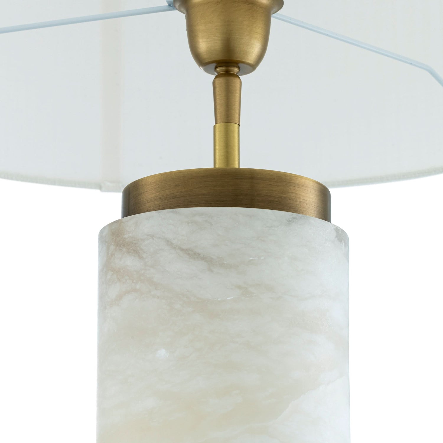 Eichholtz Tischleuchte Lxry – Alabaster mit Antikmessing Tischlampe Eichholtz