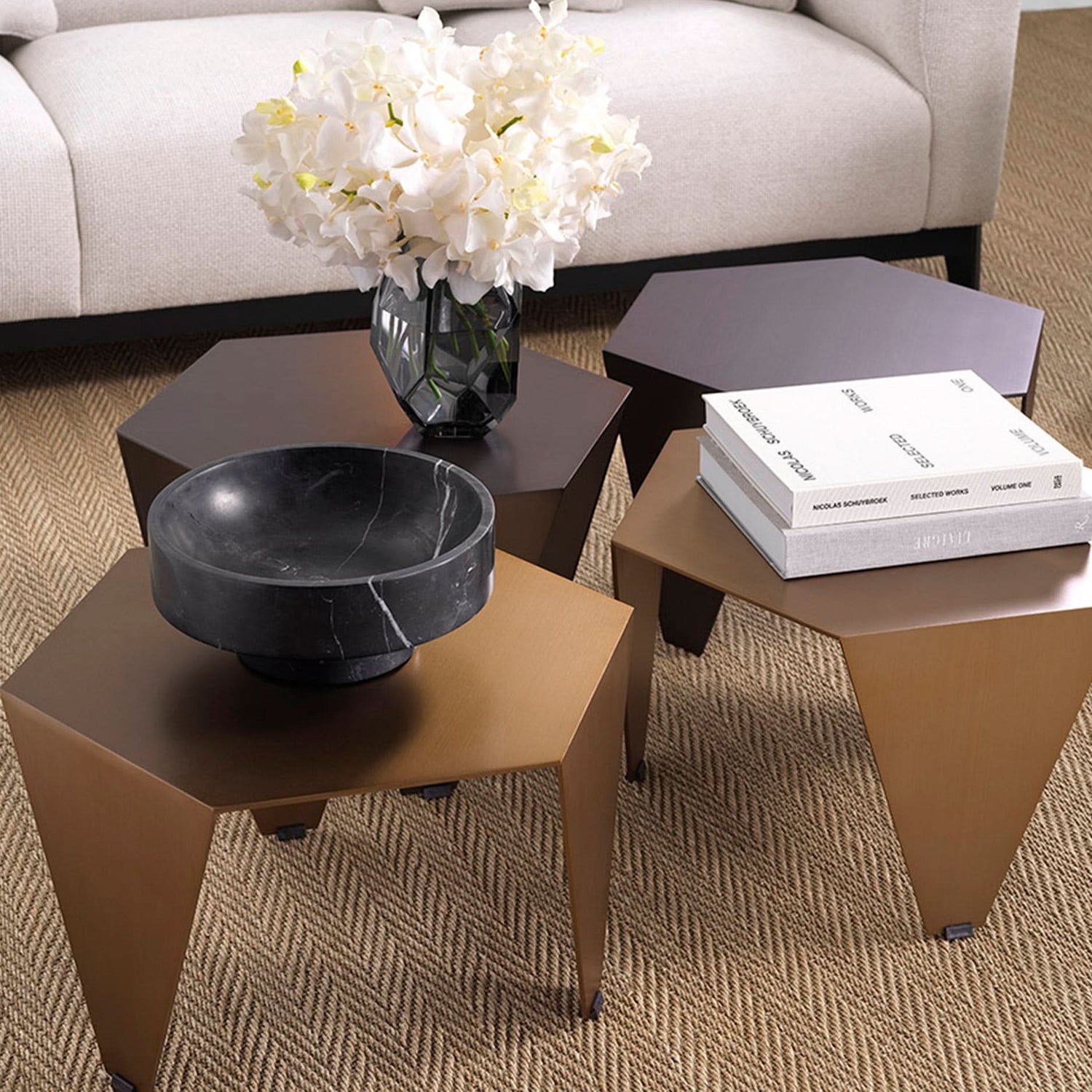 Eichholtz Beistelltisch Metro Chic – Bronze-Finish | Sechseckige Tischplatte Couchtisch eckig Eichholtz