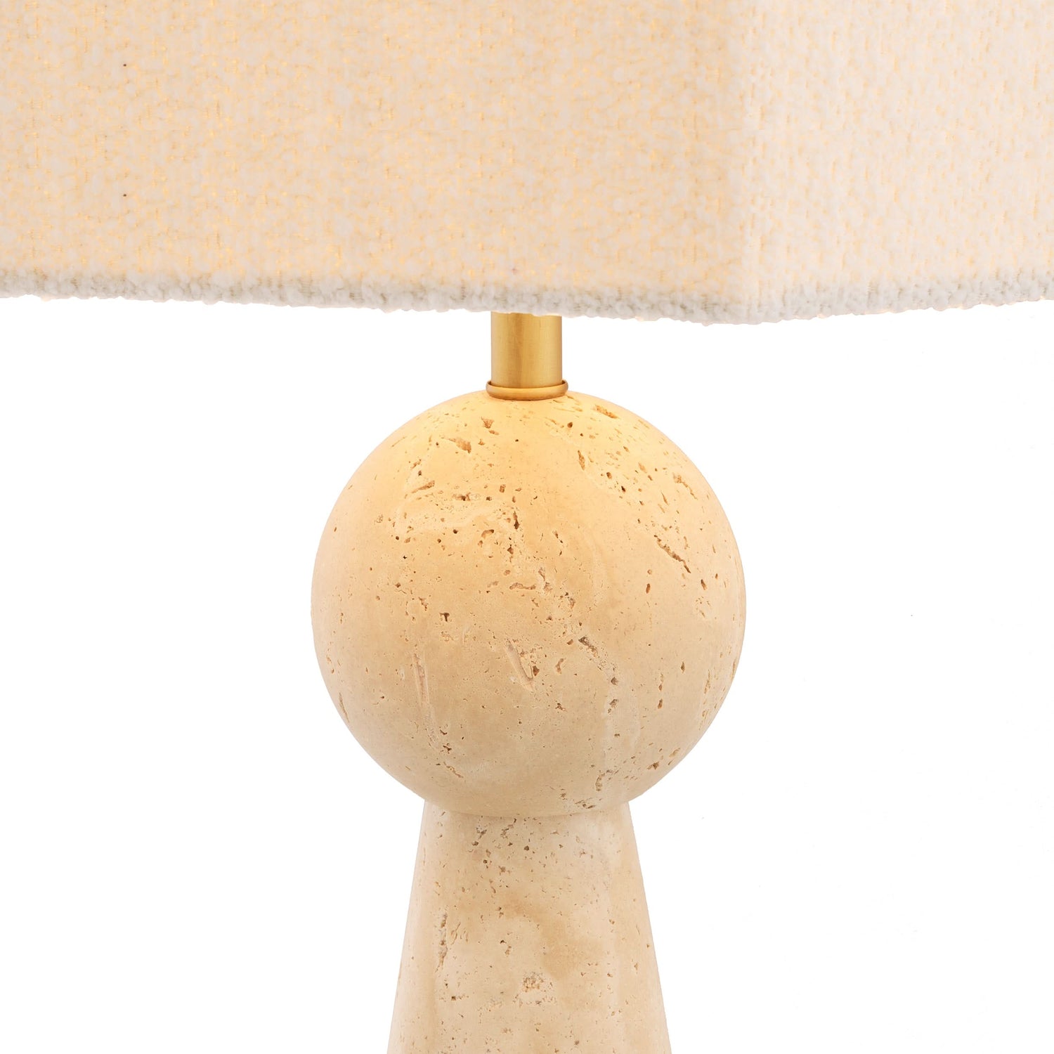 Eichholtz Tischlampe Novak – Travertin | Antik-Messing-Finish | Bouclé-Schirm Tischlampe Eichholtz