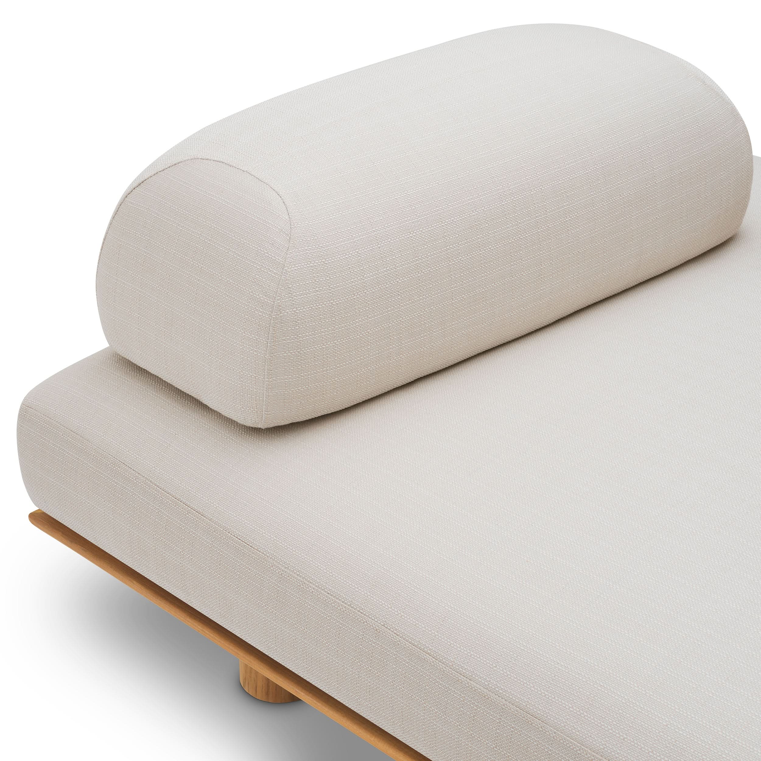 Eichholtz Outdoor Sofa Nomade – Natural Teak | Lucio Sand Outdoor Sofa Eichholtz