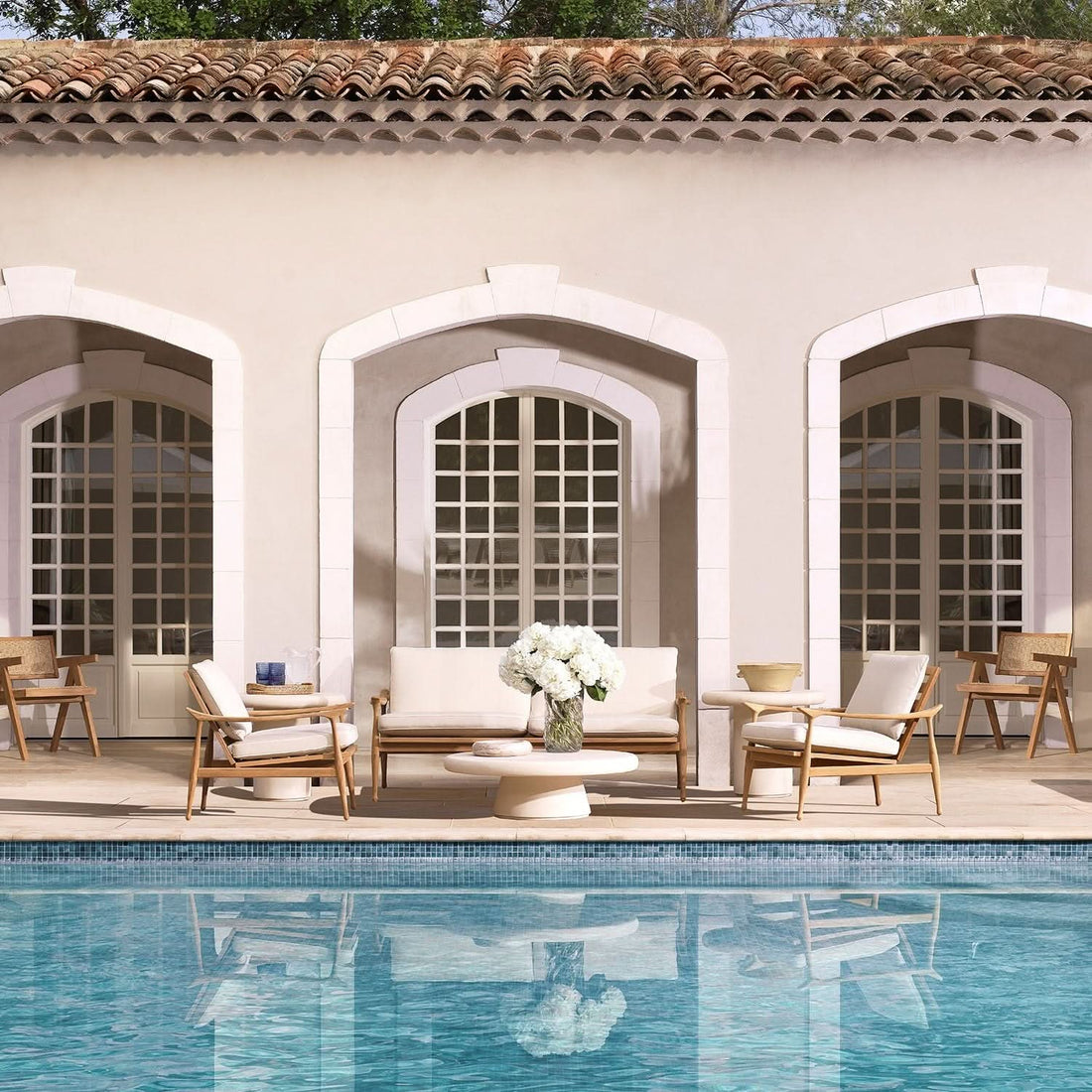 Eichholtz Outdoor Couchtisch Cleon – Creme | Glasfaserverstärkter Beton Outdoor Couchtisch rund Eichholtz