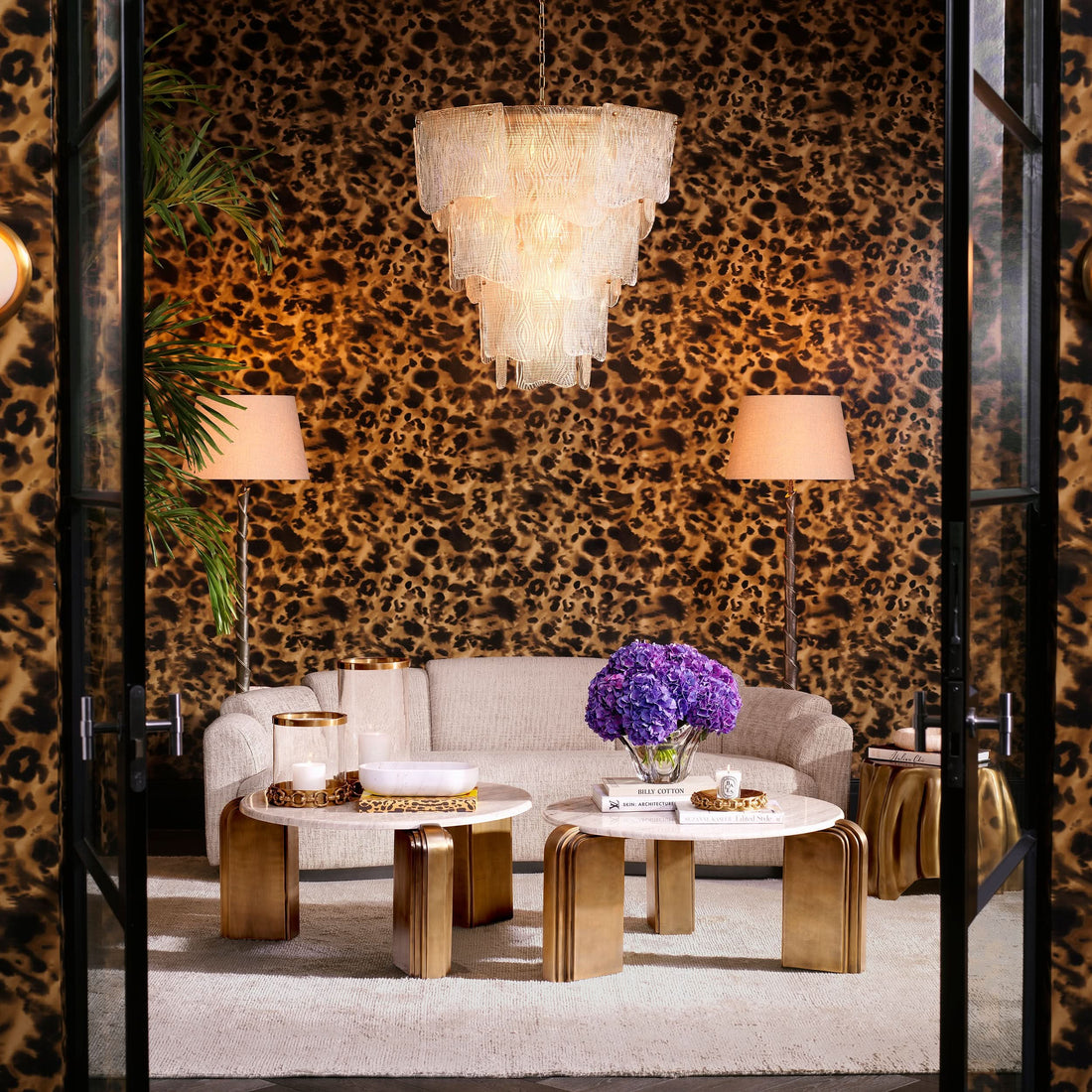 Eichholtz Sofa Marbella – Creststone Beige | schwarzer Holzsockel 3-Sitzer Sofa Eichholtz