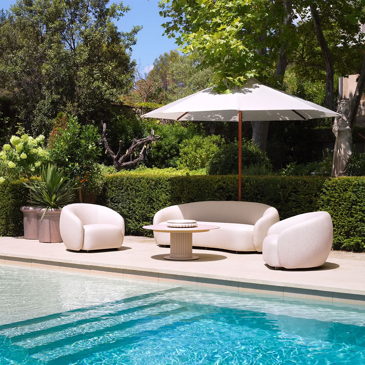 Eichholtz Outdoor Sofa Amore – Lucio Sand Outdoor Sofa 3-Sitzer Eichholtz