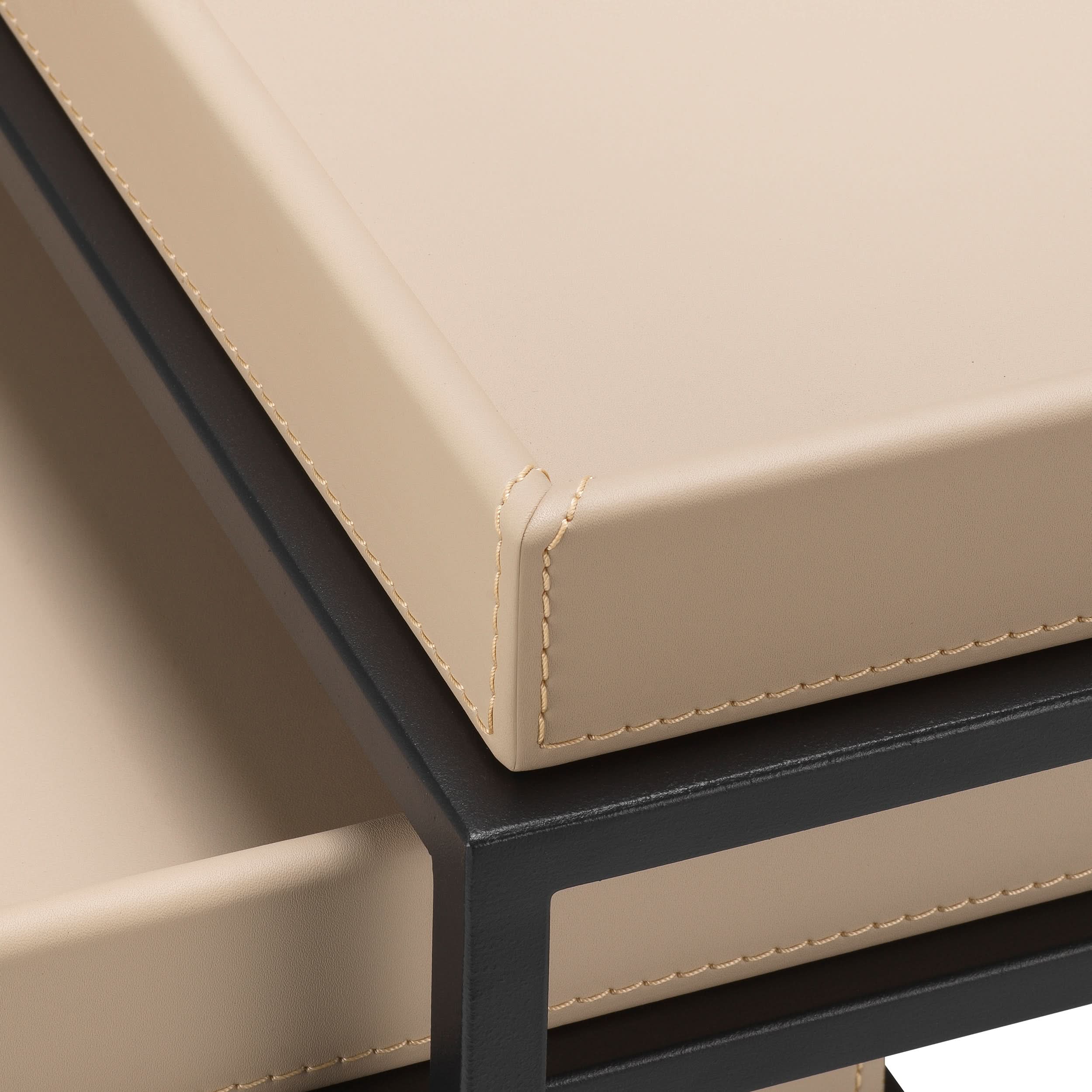 Eichholtz Beistelltisch Léonard – Set aus 3 3er-Set Beistelltisch Eichholtz