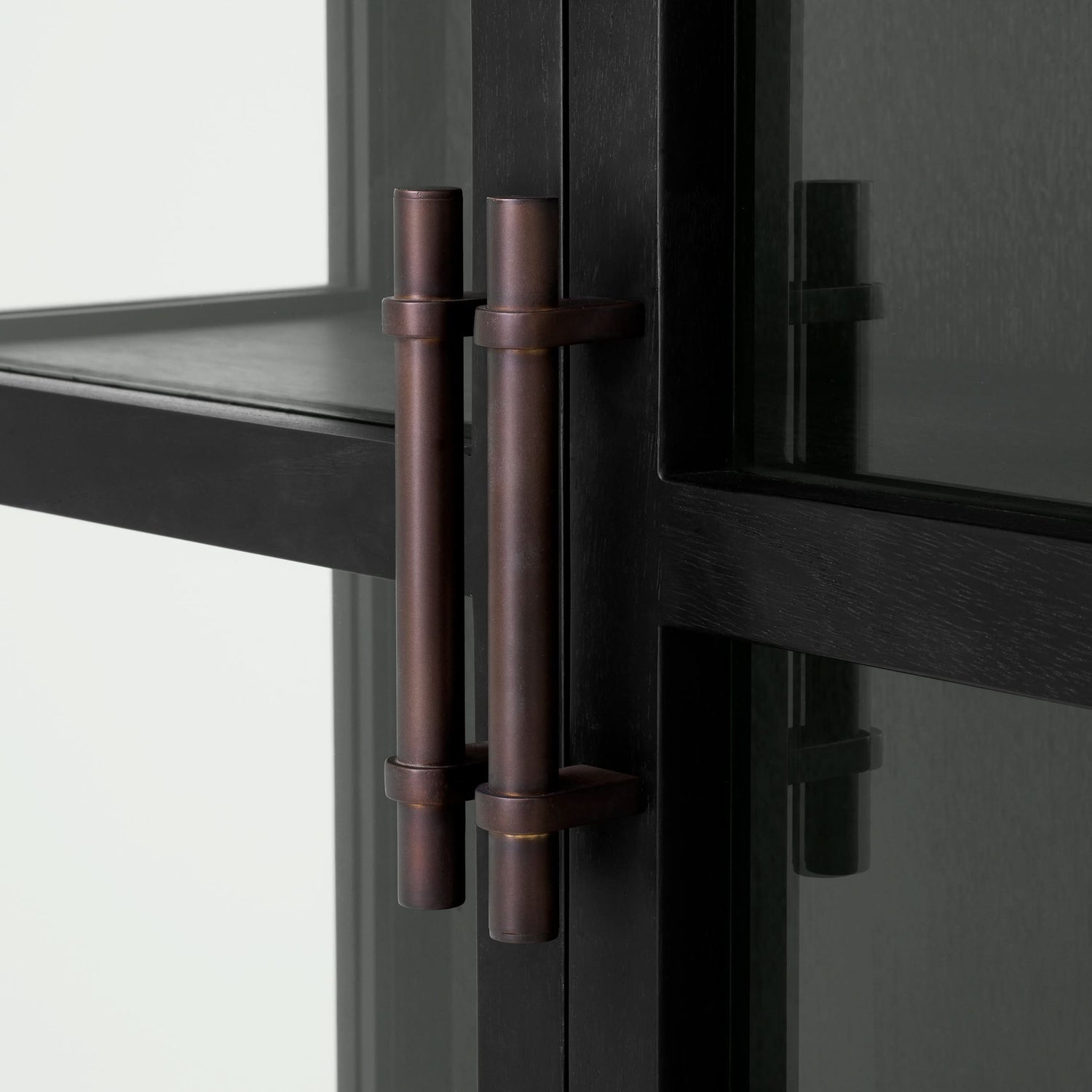 Eichholtz Kabinett San Bernardino - Classic Black Finish | Klarglas | Bronze Finish Vitrinenschrank Eichholtz