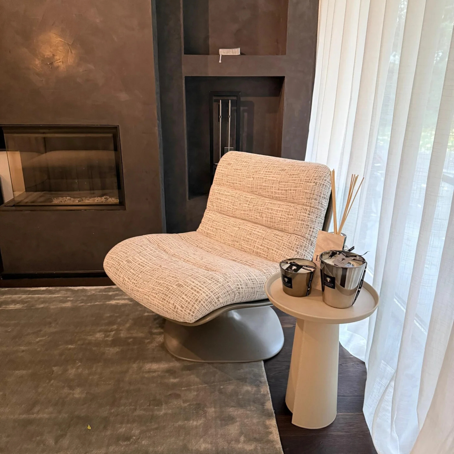 The Grand BELLAGIO Beistelltisch Rund – Craie / Greige Beistelltisch rund The Grand Collection