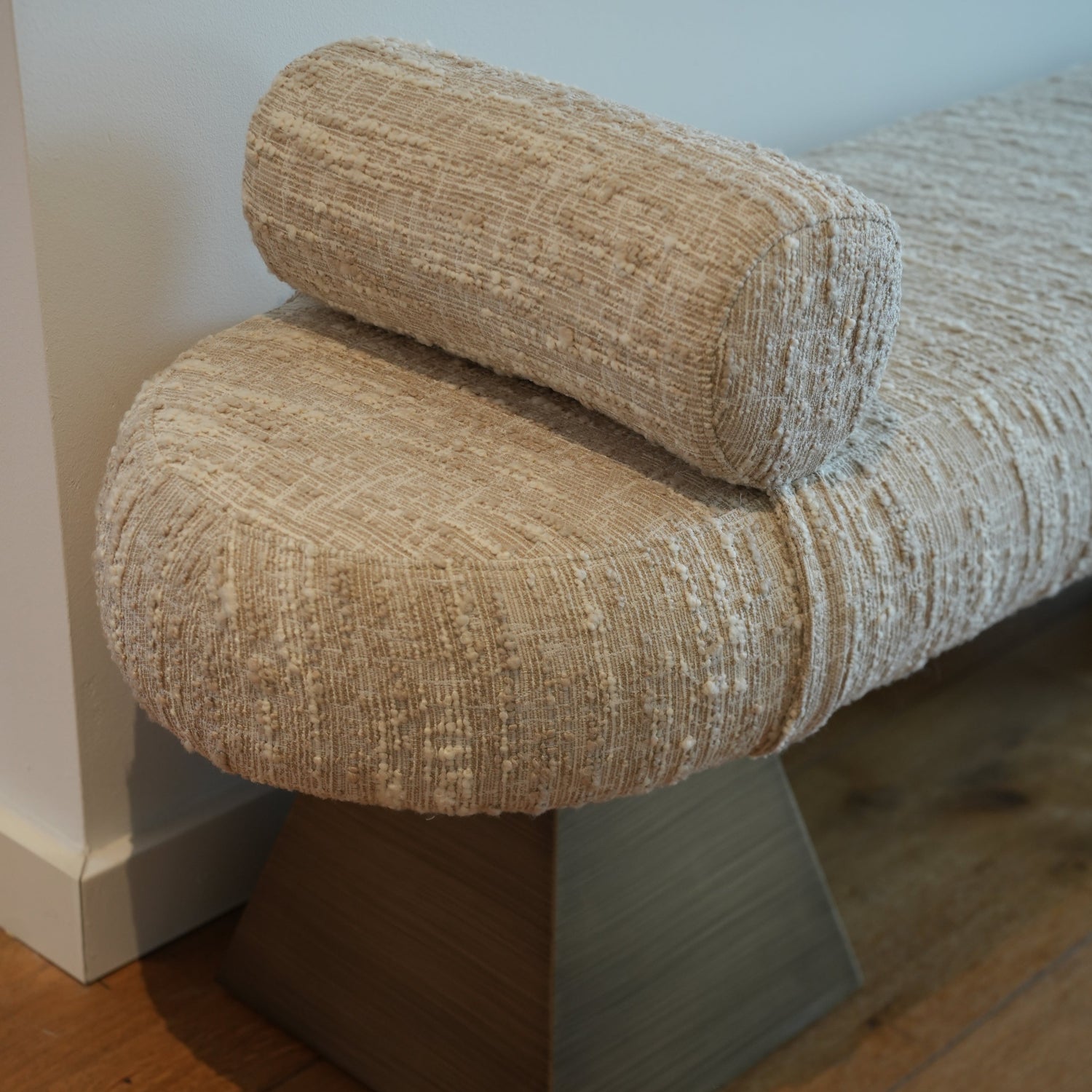 Richmond Interiors Sofa Geneva (Beige) Polsterbank Richmond Interiors
