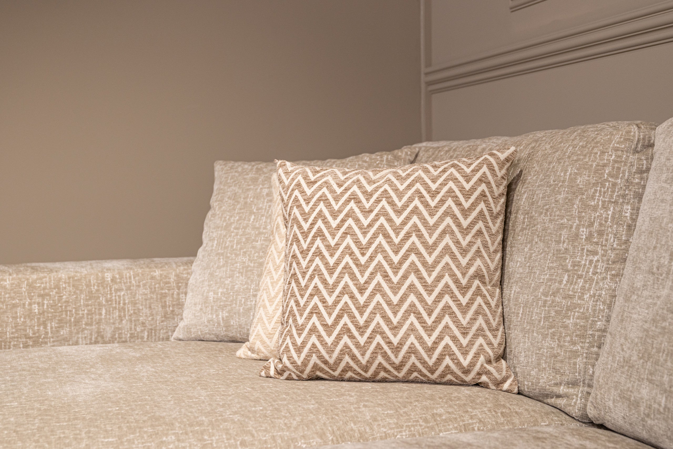 Richmond Interiors Kissen Nino sand chevron