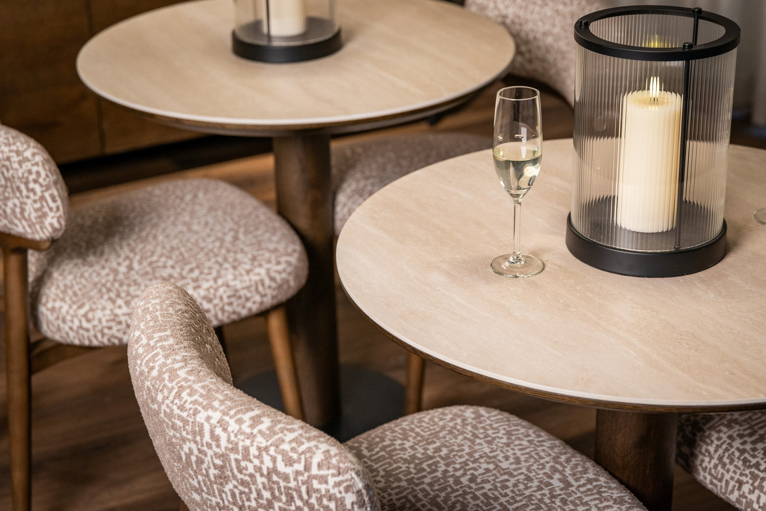 Richmond Interiors Esszimmerstuhl Basker natural geo (Set of 2) Esszimmerstuhl Richmond Interiors