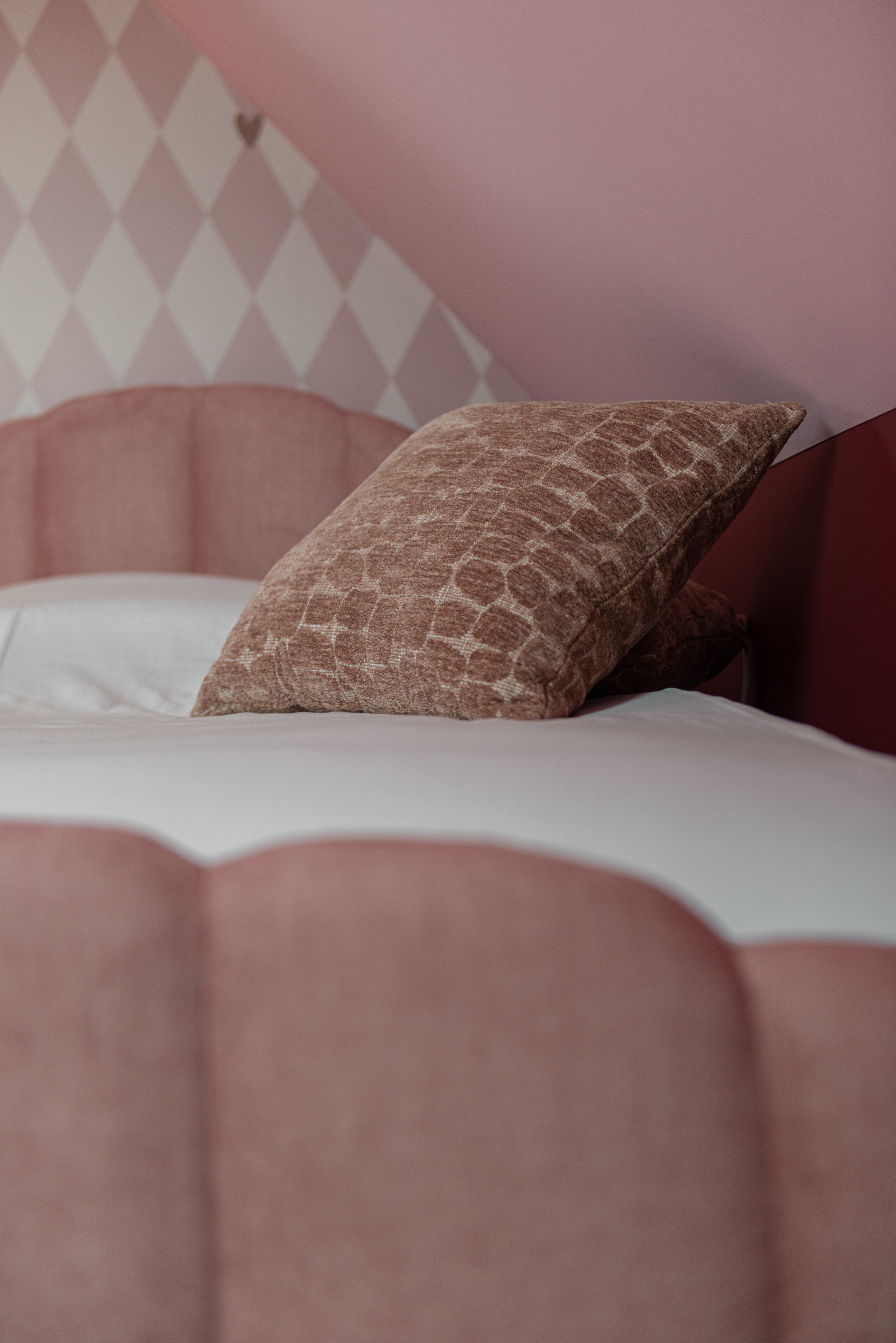 Richmond Interiors Kissen Veda pale pebble Kissen Richmond Interiors
