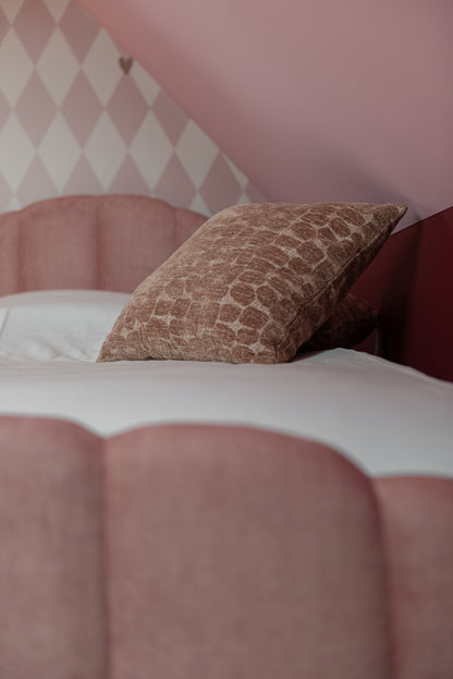 Richmond Interiors Kissen Veda pale pebble Kissen Richmond Interiors