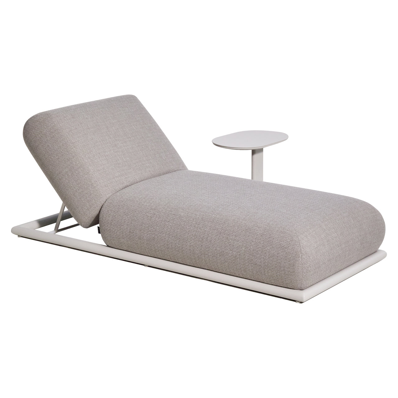 Richmond Interiors Outdoor Liege Sullivan greige alpine Outdoor Liege Richmond Interiors