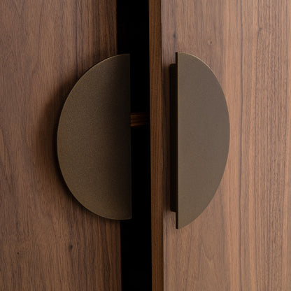 Richmond Interiors Vitrine Windsor walnut Richmond Interiors